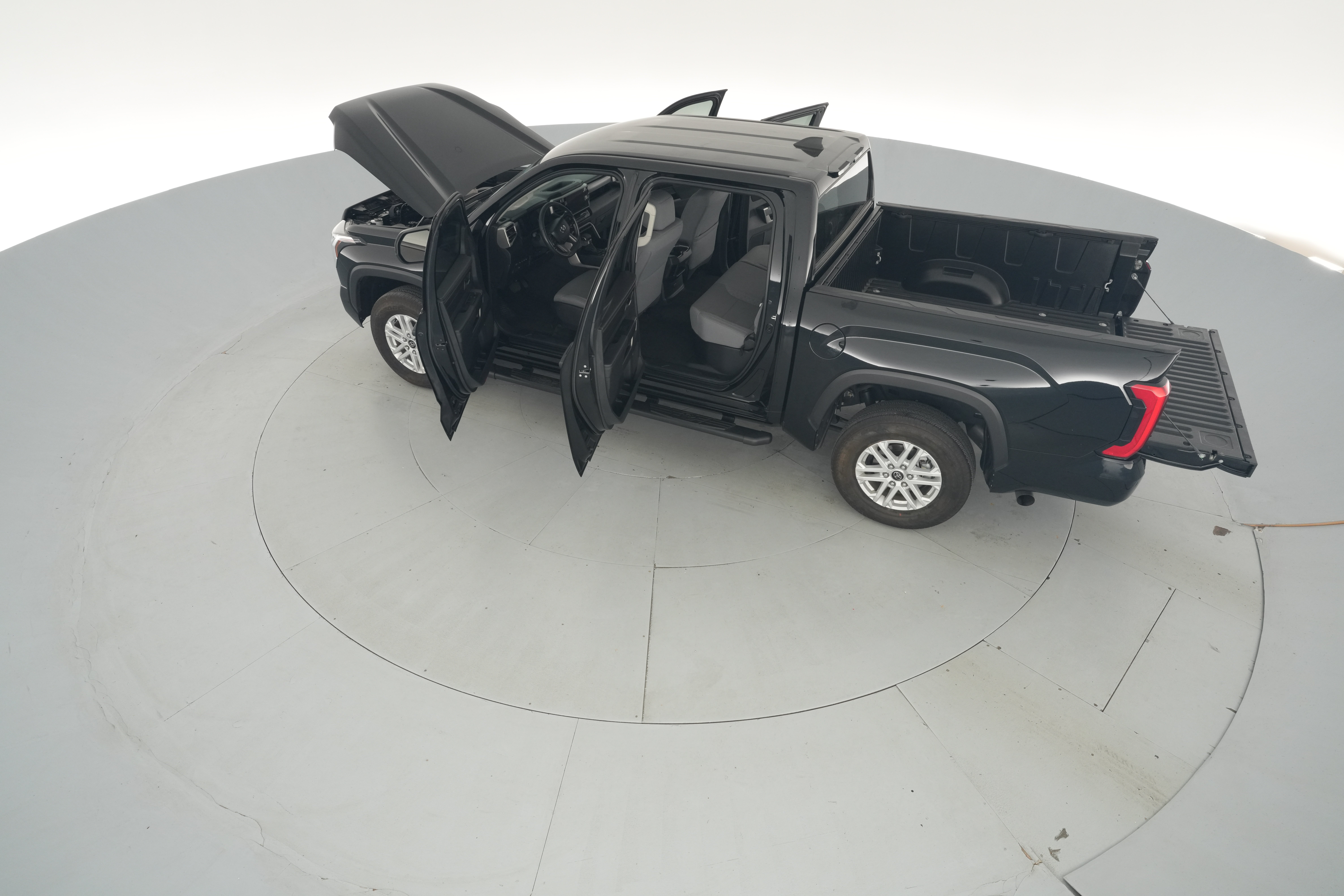 2024 Toyota Tundra SR5 - Photo 43