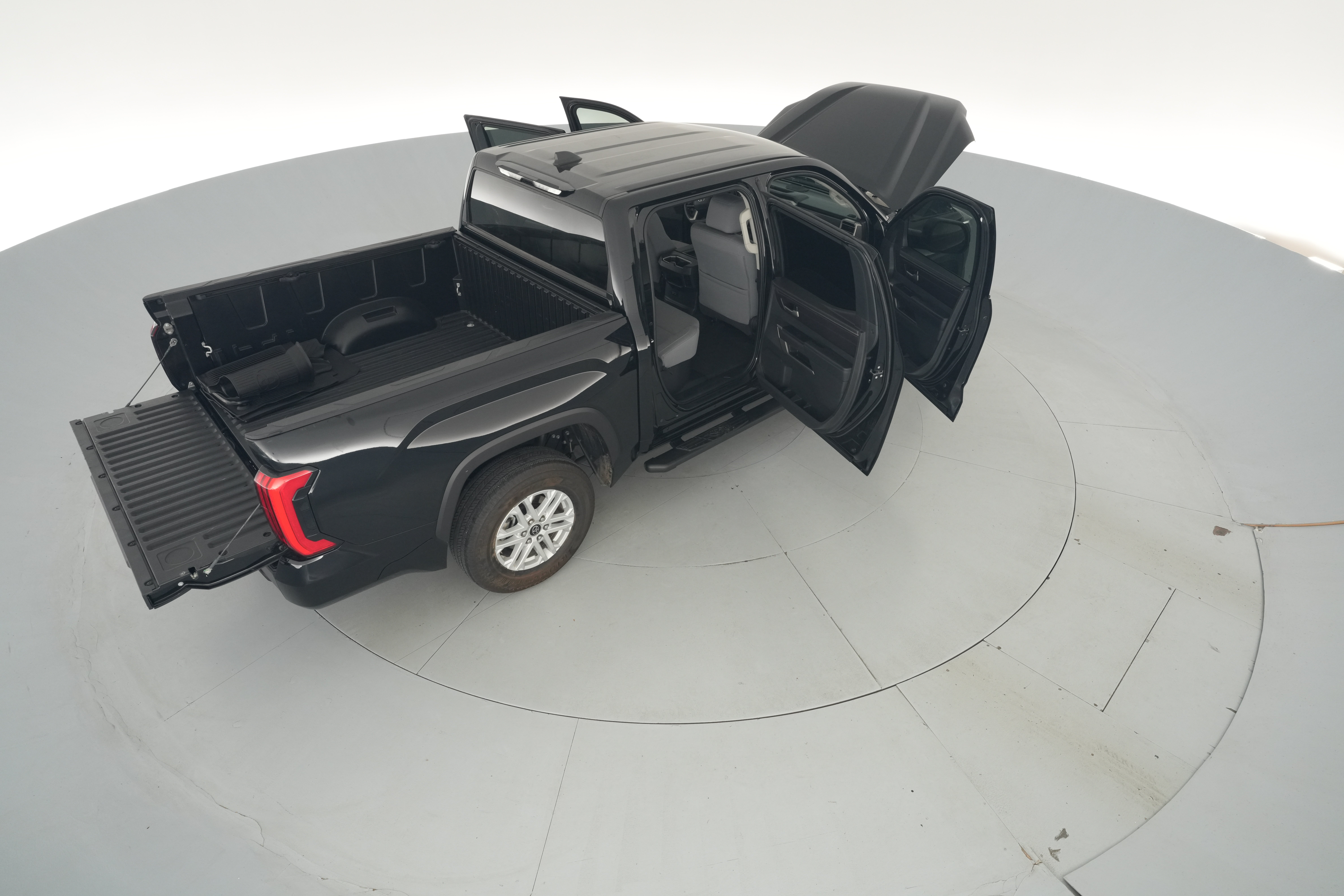 2024 Toyota Tundra SR5 - Photo 48