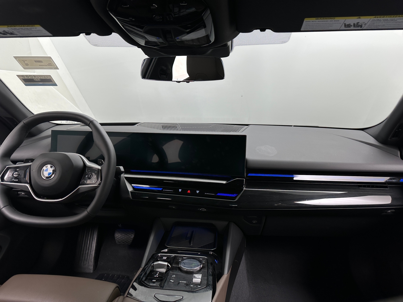 Thumbnail: 2026 BMW 5 Series - 2