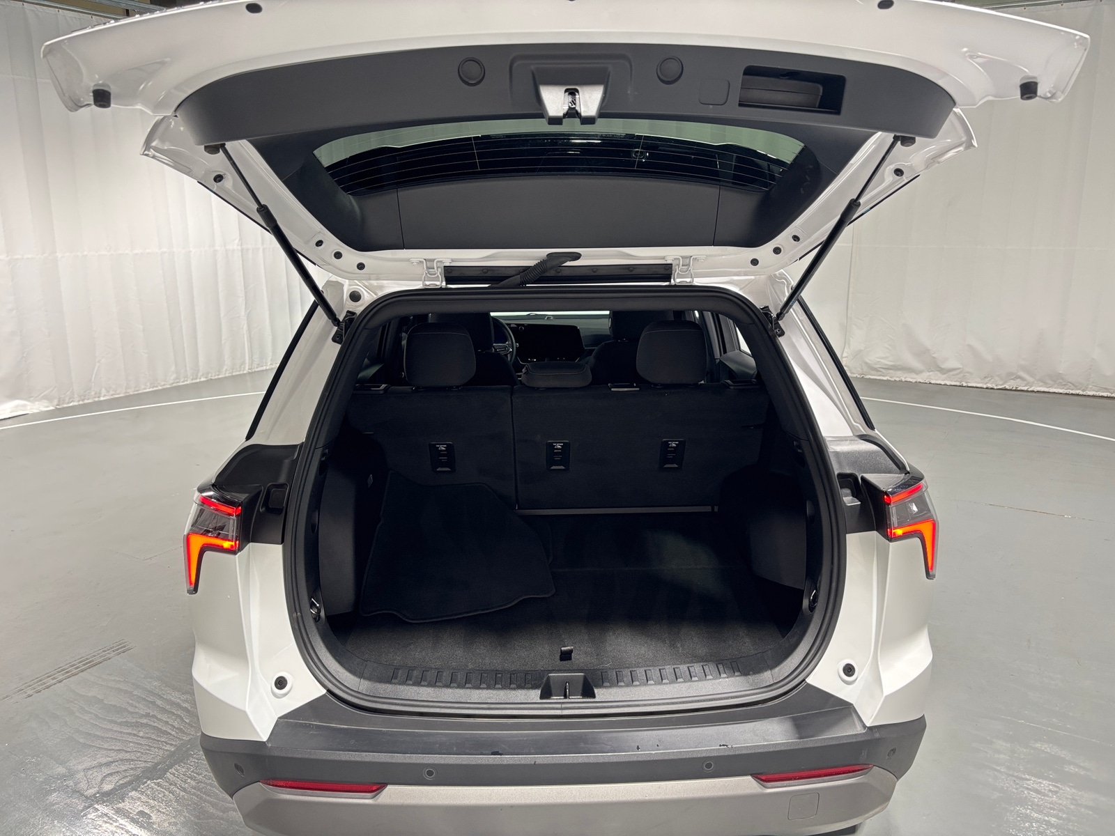 Thumbnail: 2025 Chevrolet Equinox - 7