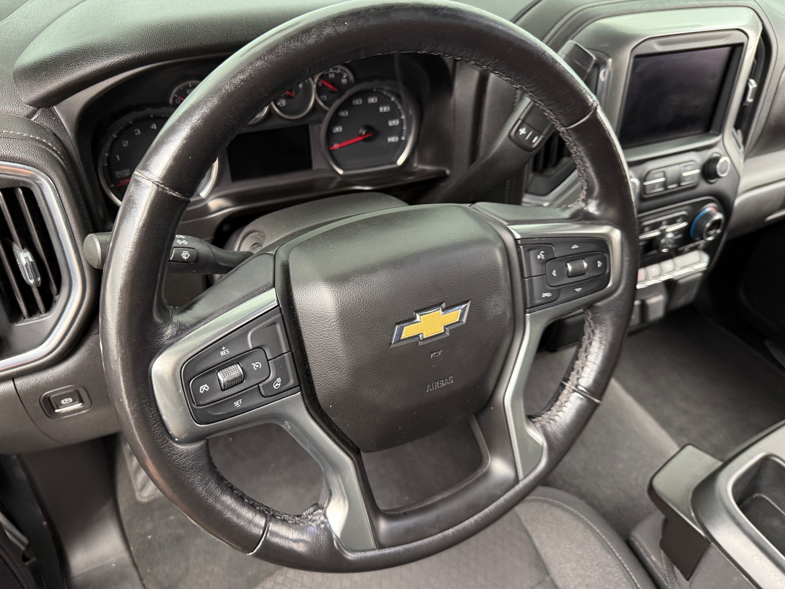 Thumbnail: 2020 Chevrolet Silverado 1500 - 5