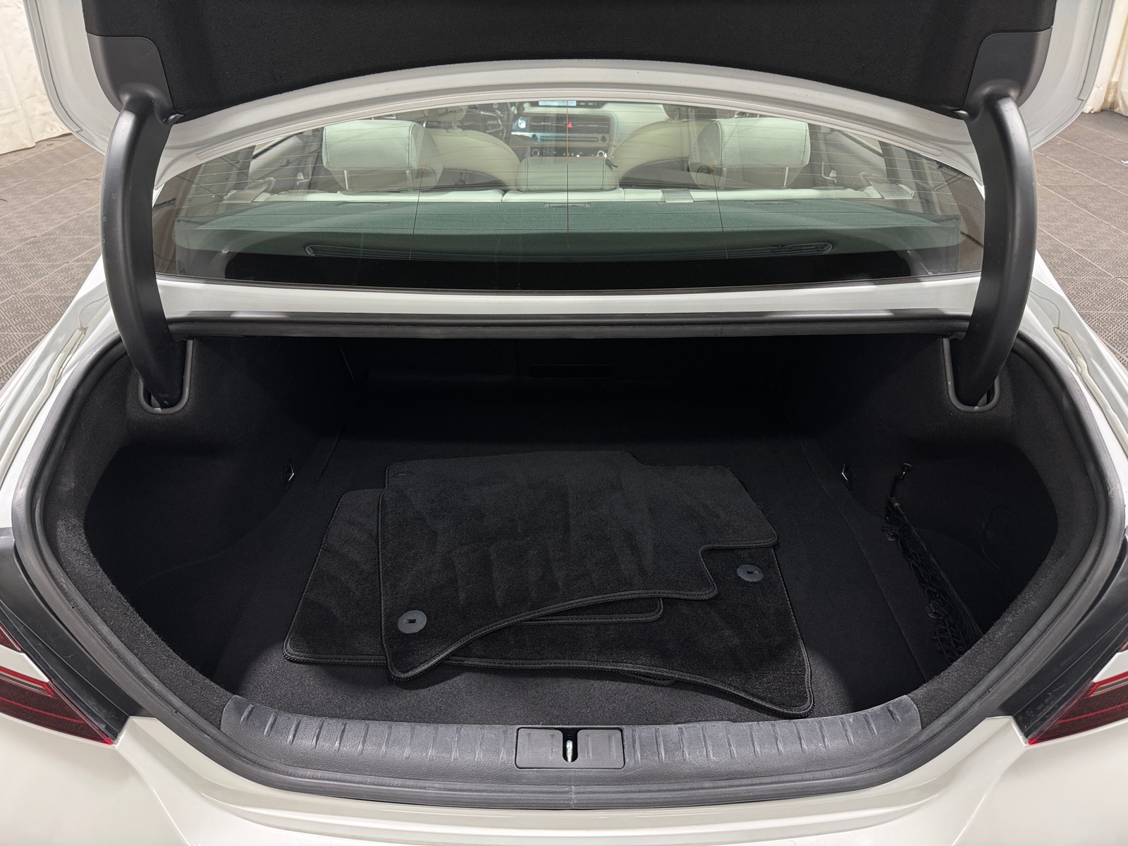 Thumbnail: 2025 Genesis G70 - 6