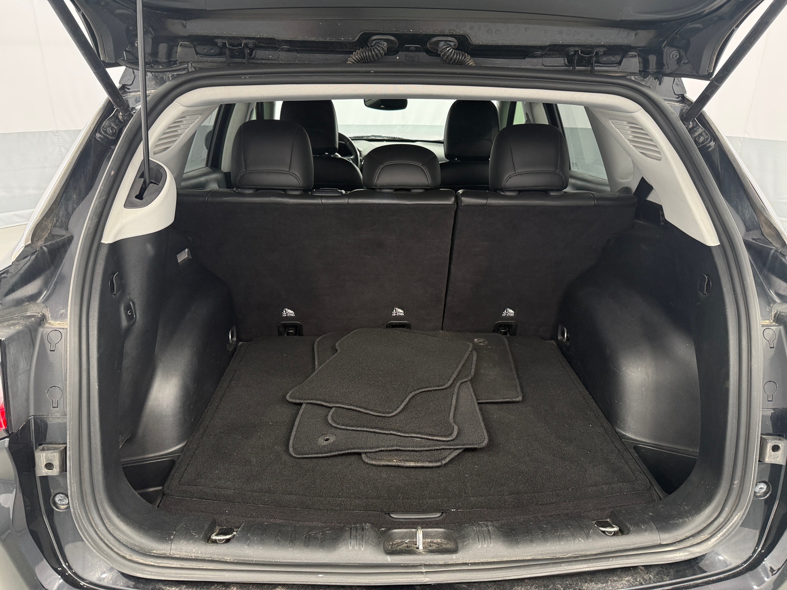 Thumbnail: 2018 Jeep Compass - 6