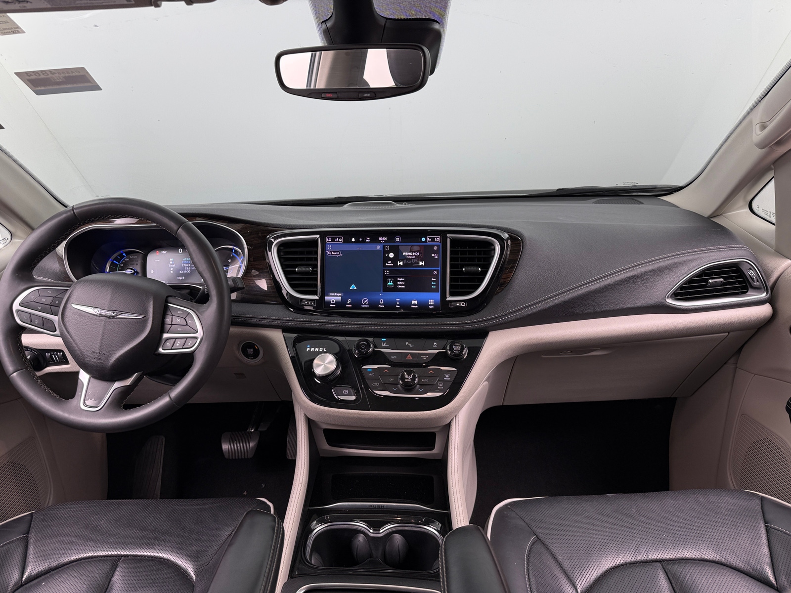 Thumbnail: 2023 Chrysler Pacifica - 2