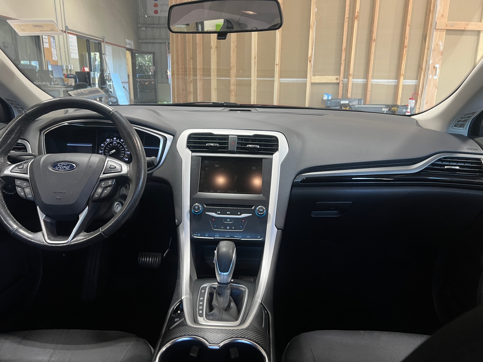Thumbnail: 2014 Ford Fusion - 3