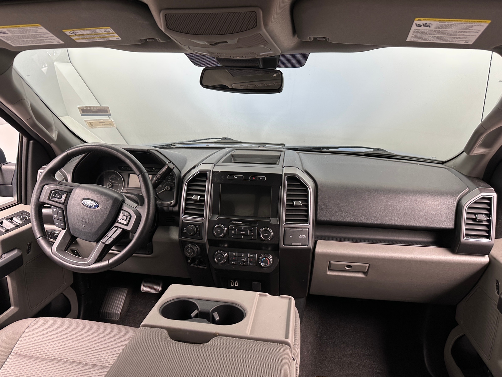 Thumbnail: 2019 Ford Econoline - 3