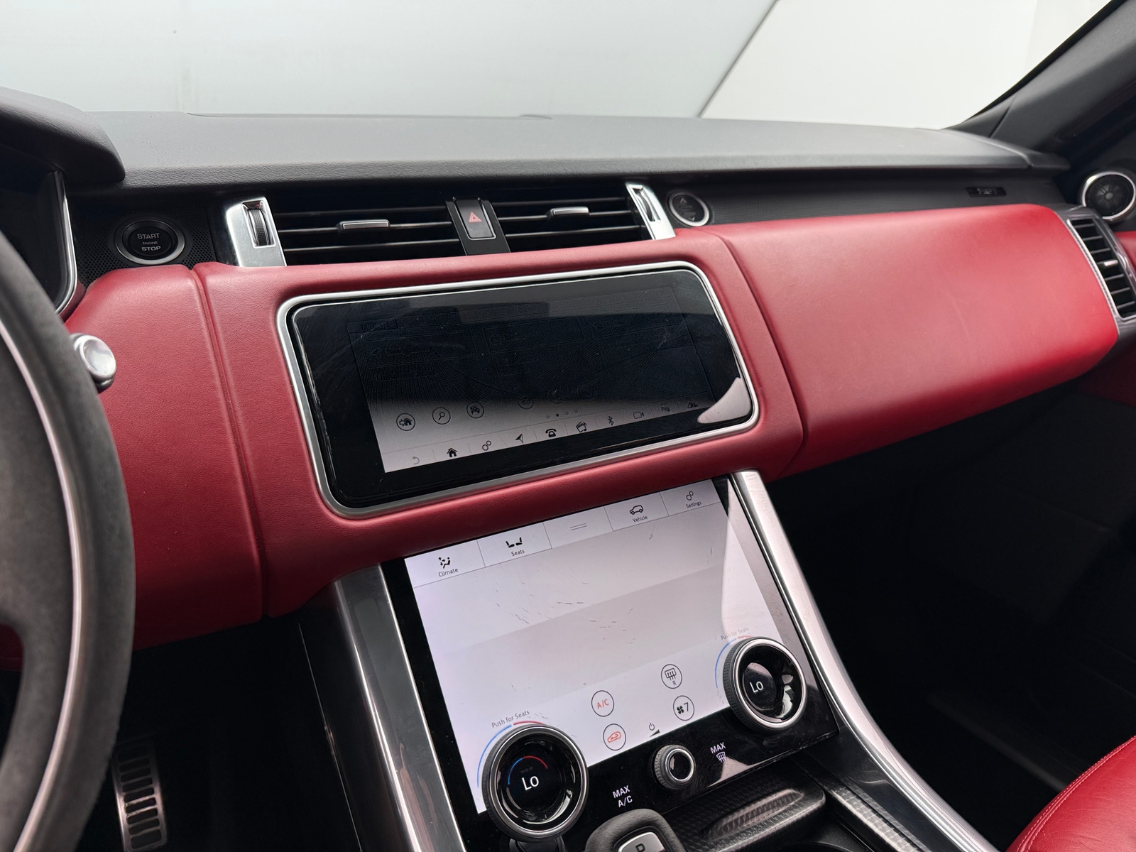 Thumbnail: 2022 Land Rover Range Rover Sport - 3