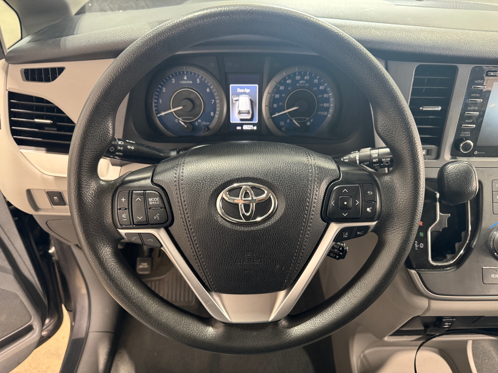 Thumbnail: 2020 Toyota Sienna - 5