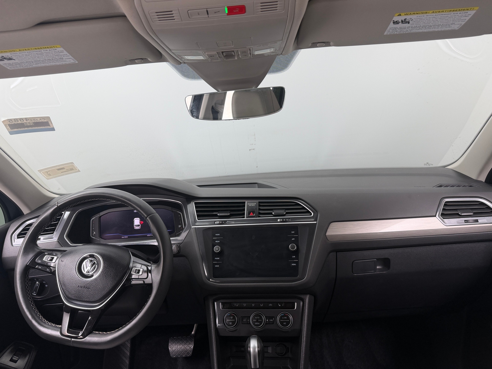 Thumbnail: 2021 Volkswagen Tiguan - 2