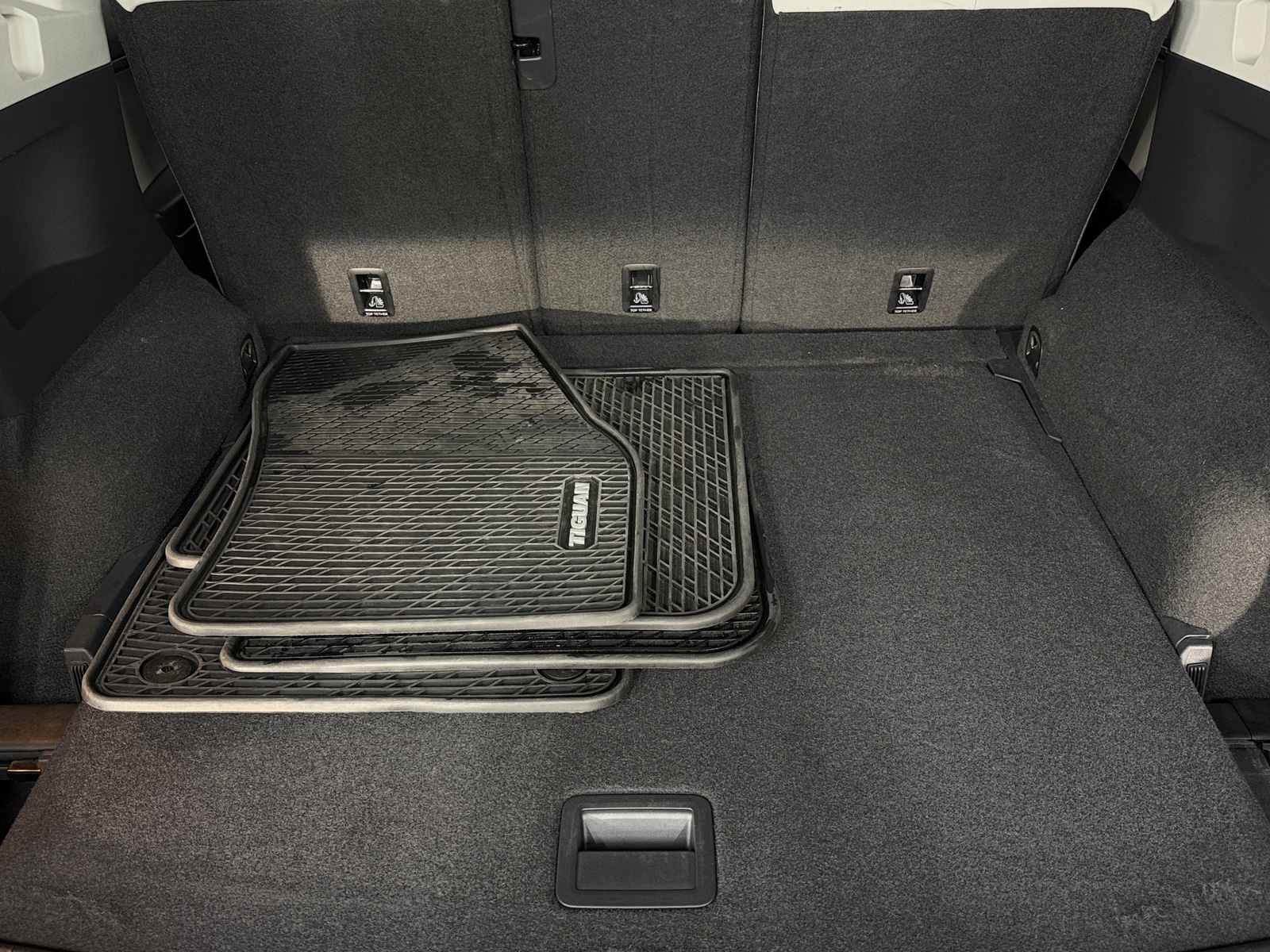Thumbnail: 2021 Volkswagen Tiguan - 6