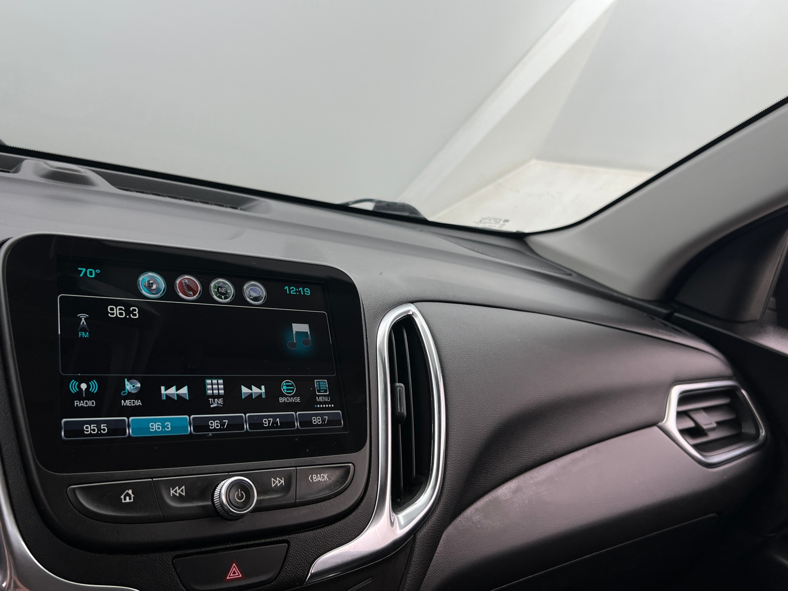 Thumbnail: 2018 Chevrolet Equinox - 4