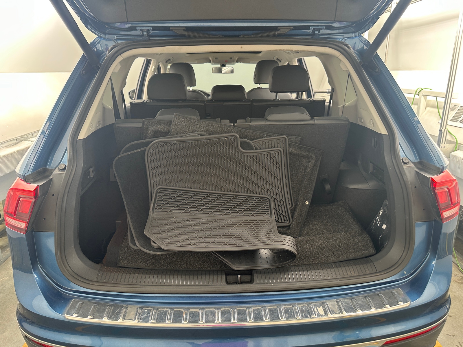 Thumbnail: 2019 Volkswagen Tiguan - 6