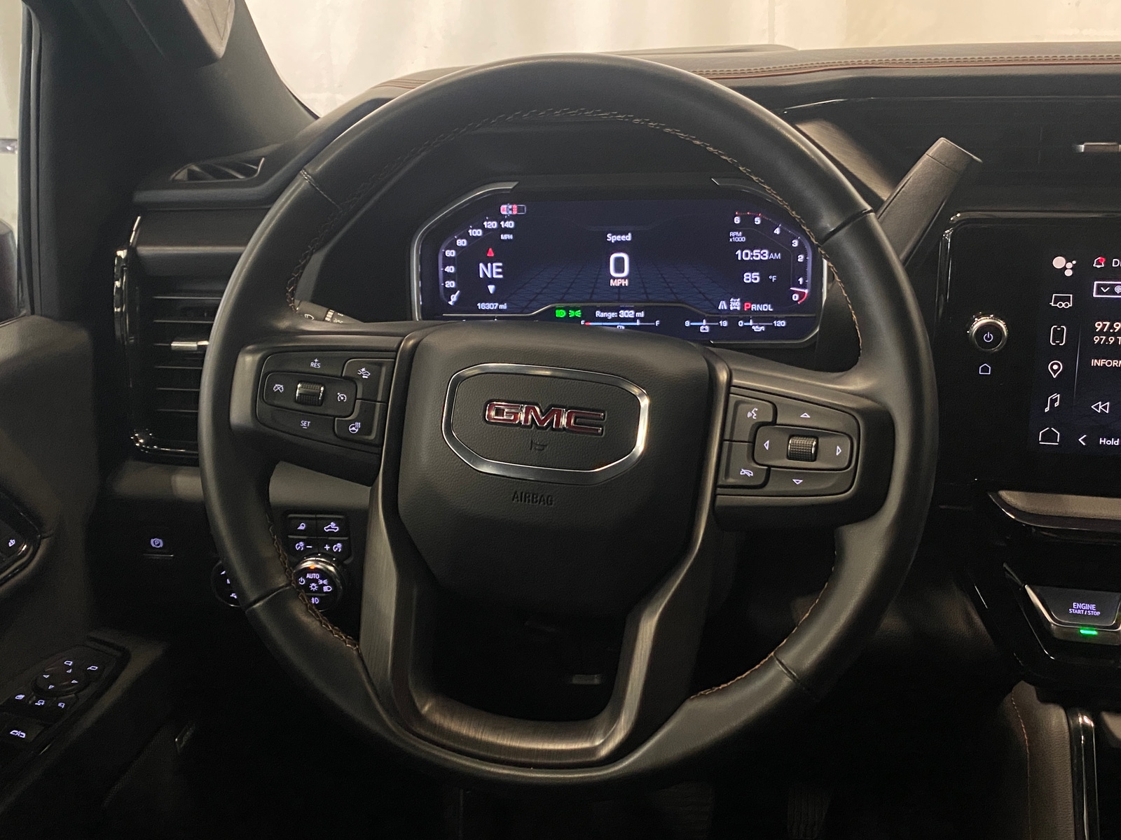Thumbnail: 2024 GMC Sierra 2500 - 4