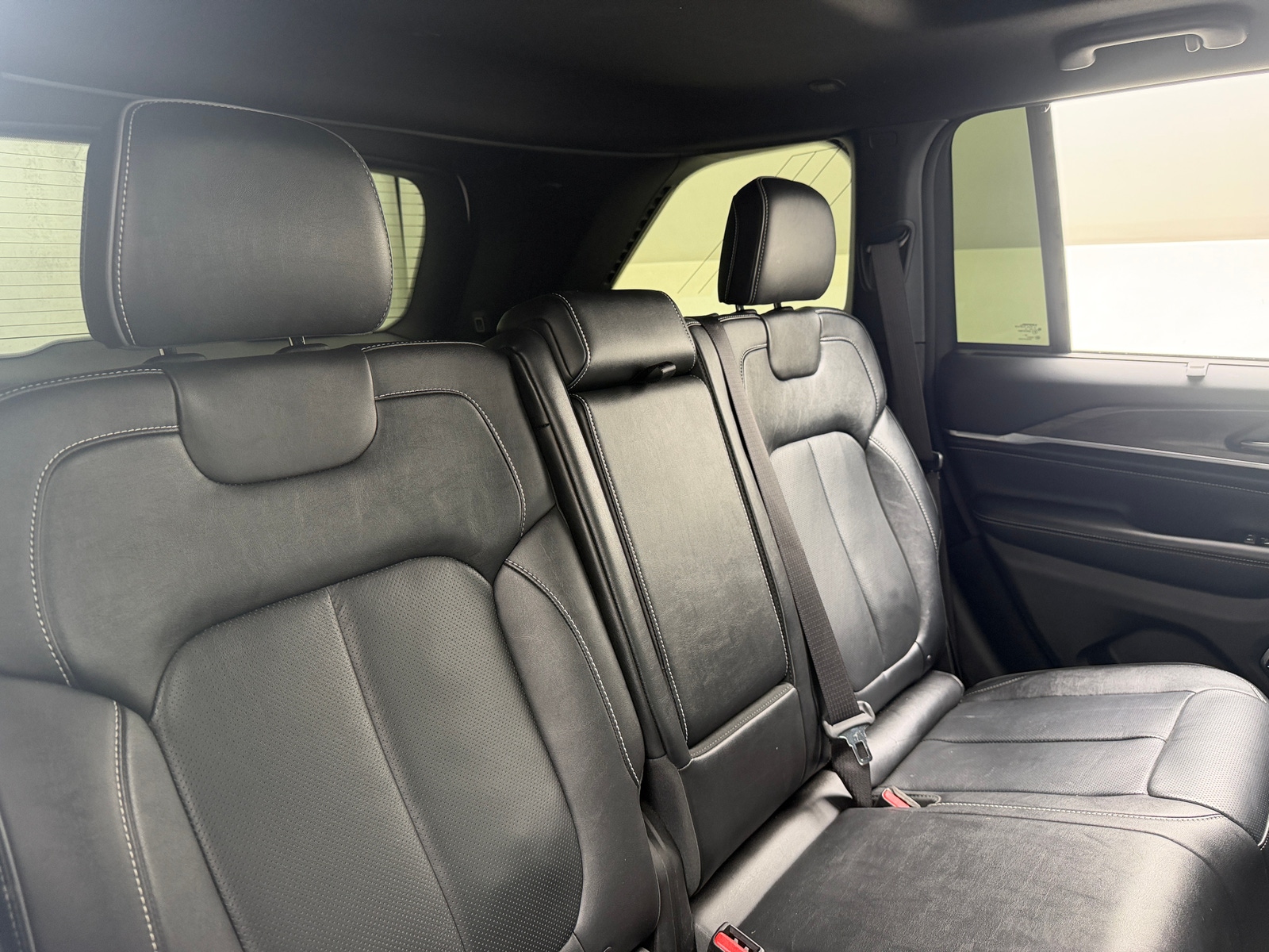 Thumbnail: 2023 Jeep Grand Cherokee - 5