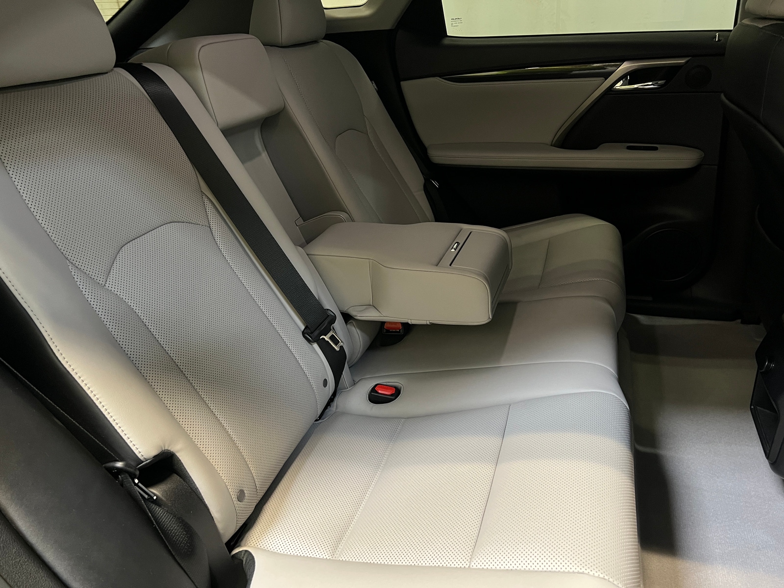 Thumbnail: 2018 Lexus RX - 5