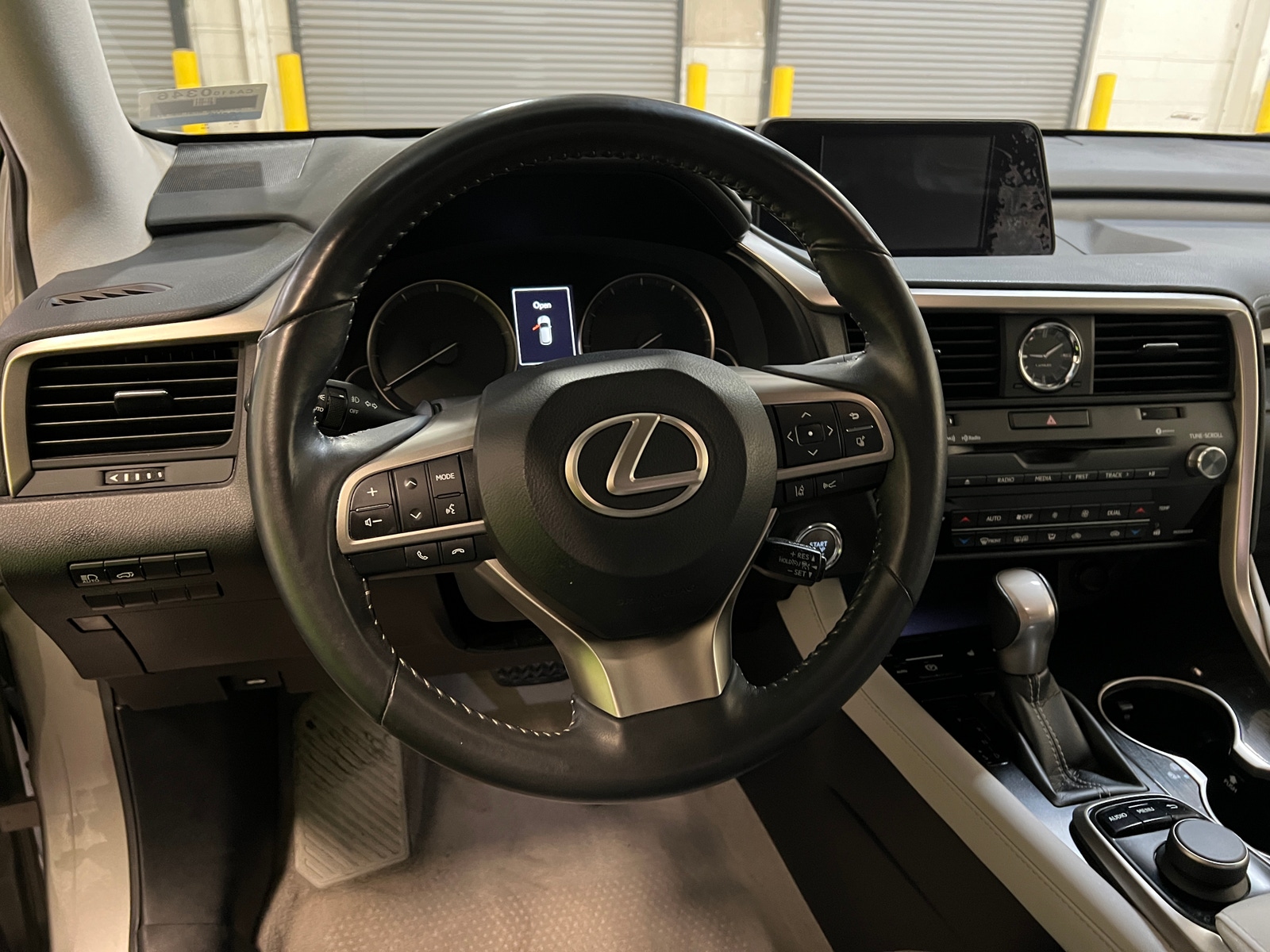 Thumbnail: 2018 Lexus RX - 4