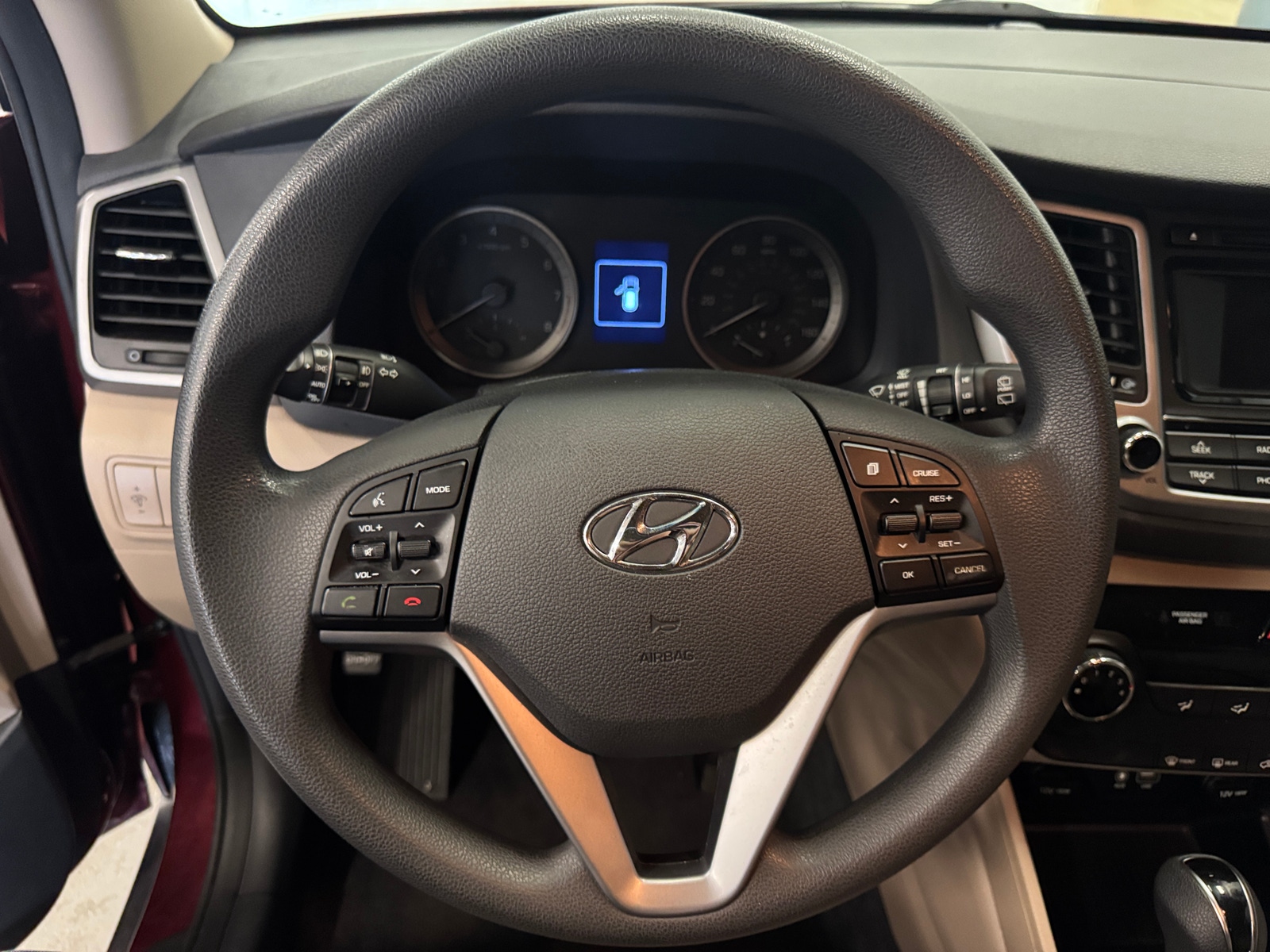 Thumbnail: 2016 Hyundai Tucson - 5