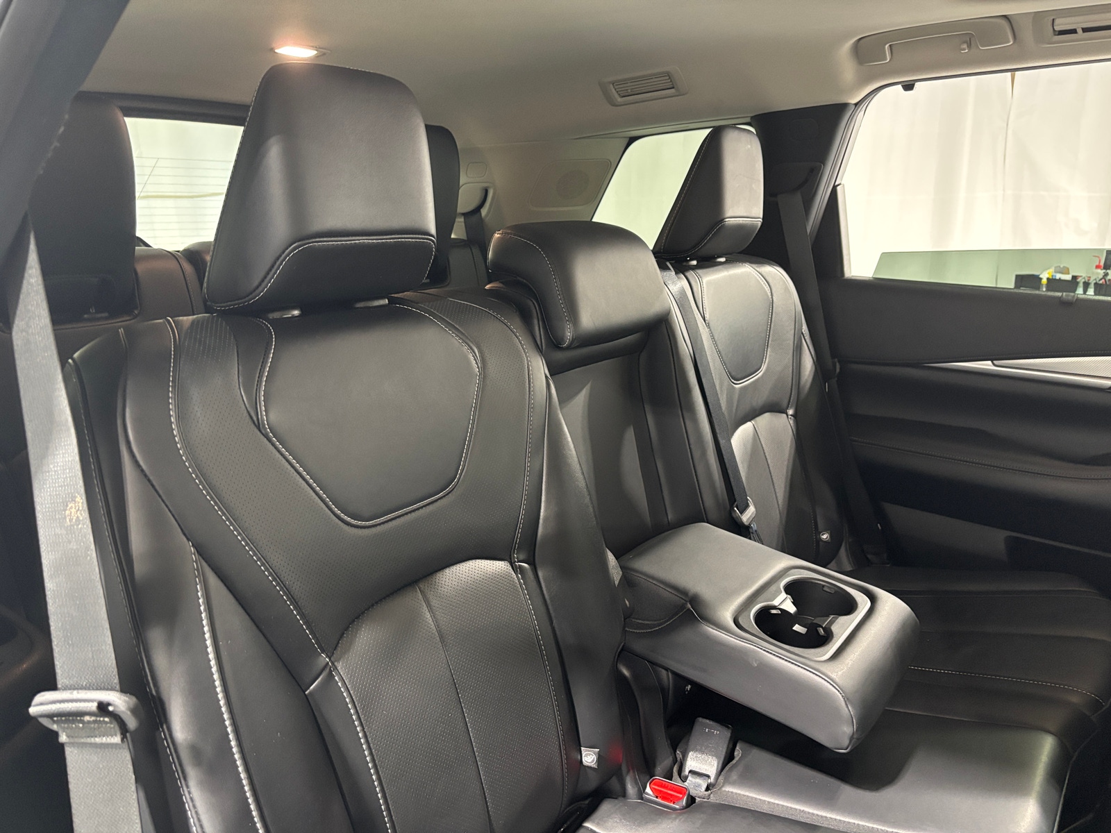 Thumbnail: 2023 INFINITI QX60 - 5