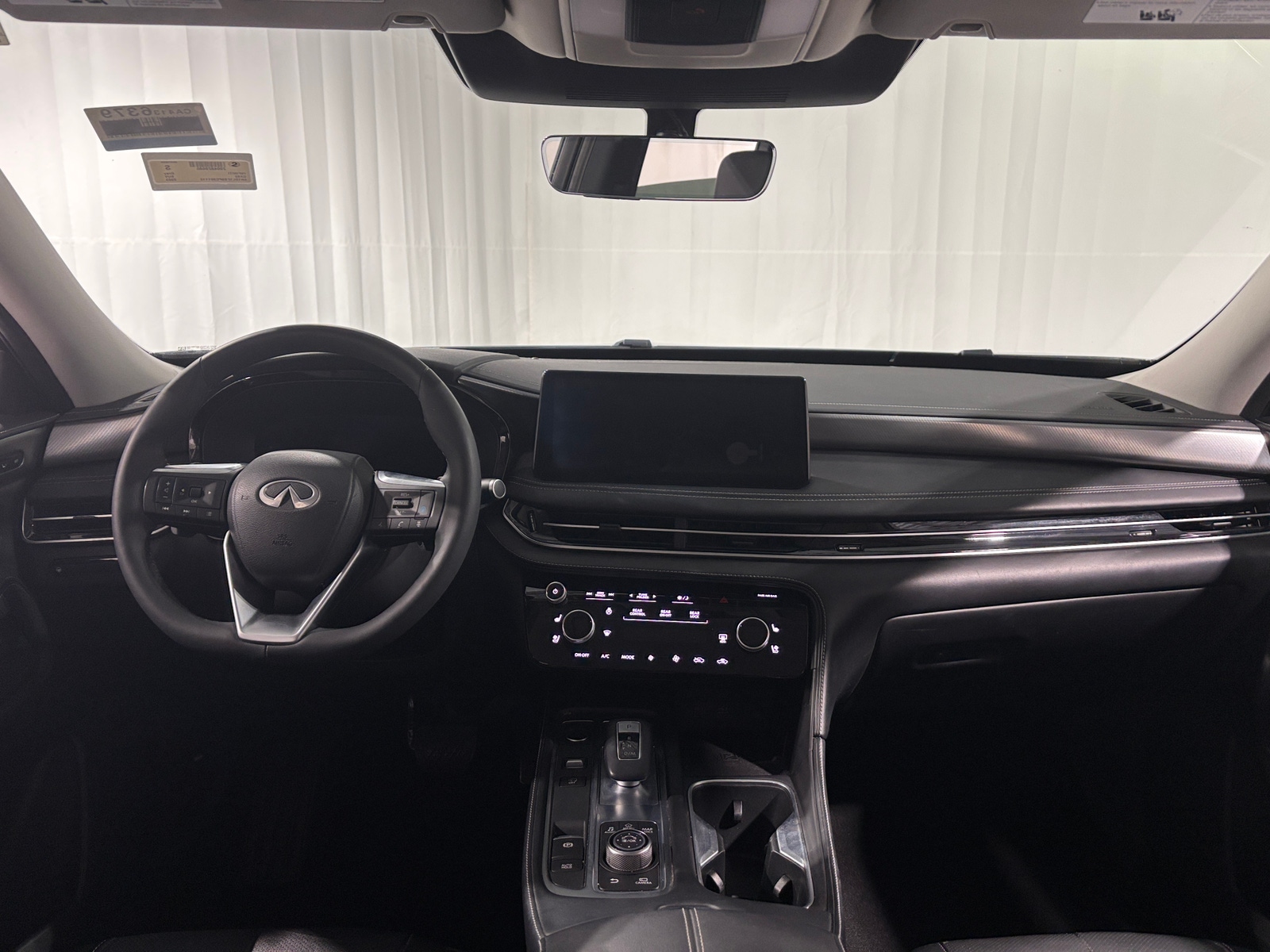 Thumbnail: 2023 INFINITI QX60 - 2
