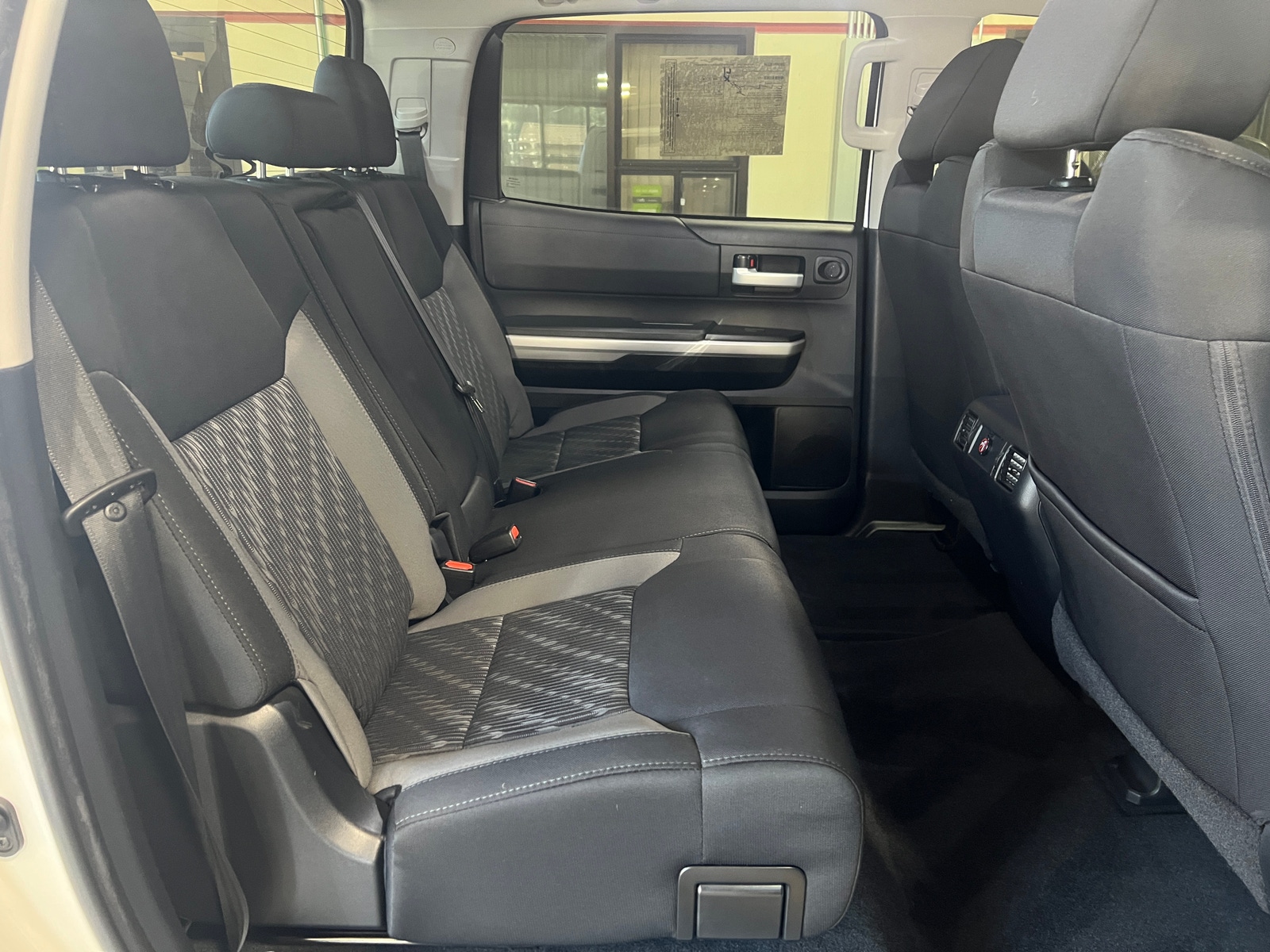 Thumbnail: 2019 Toyota Tundra - 6