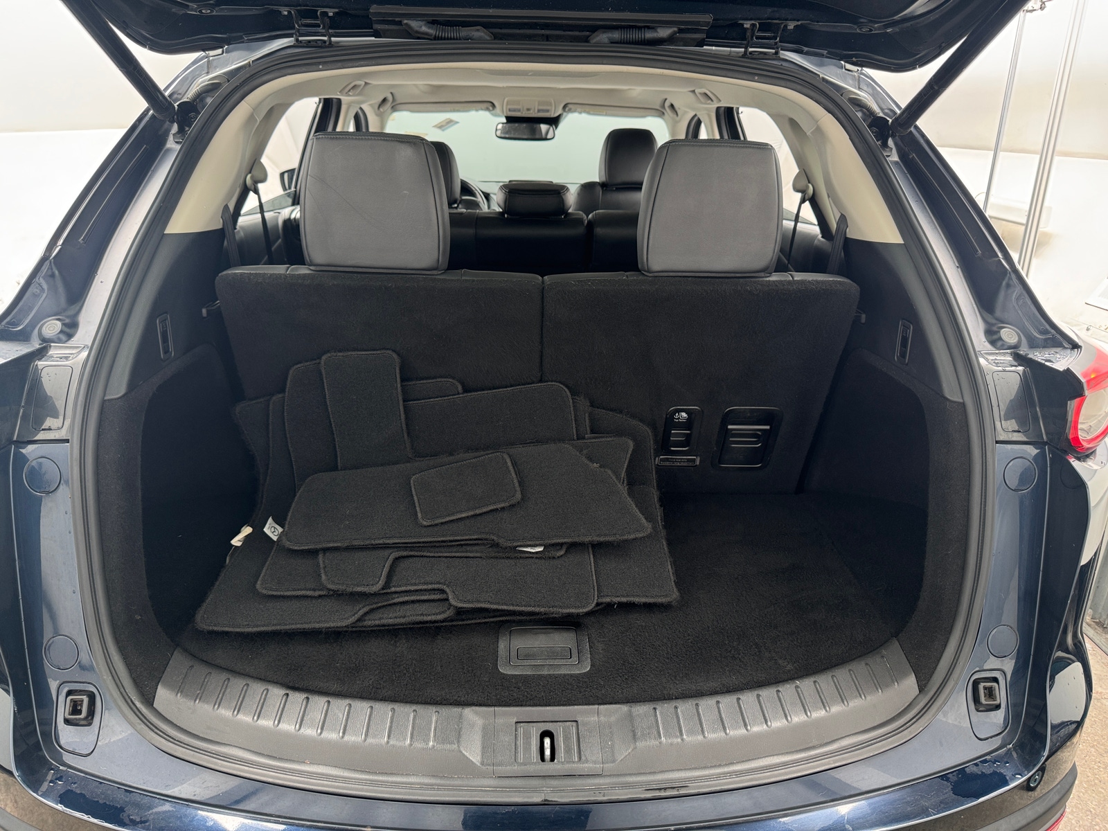 Thumbnail: 2017 Mazda CX-9 - 6