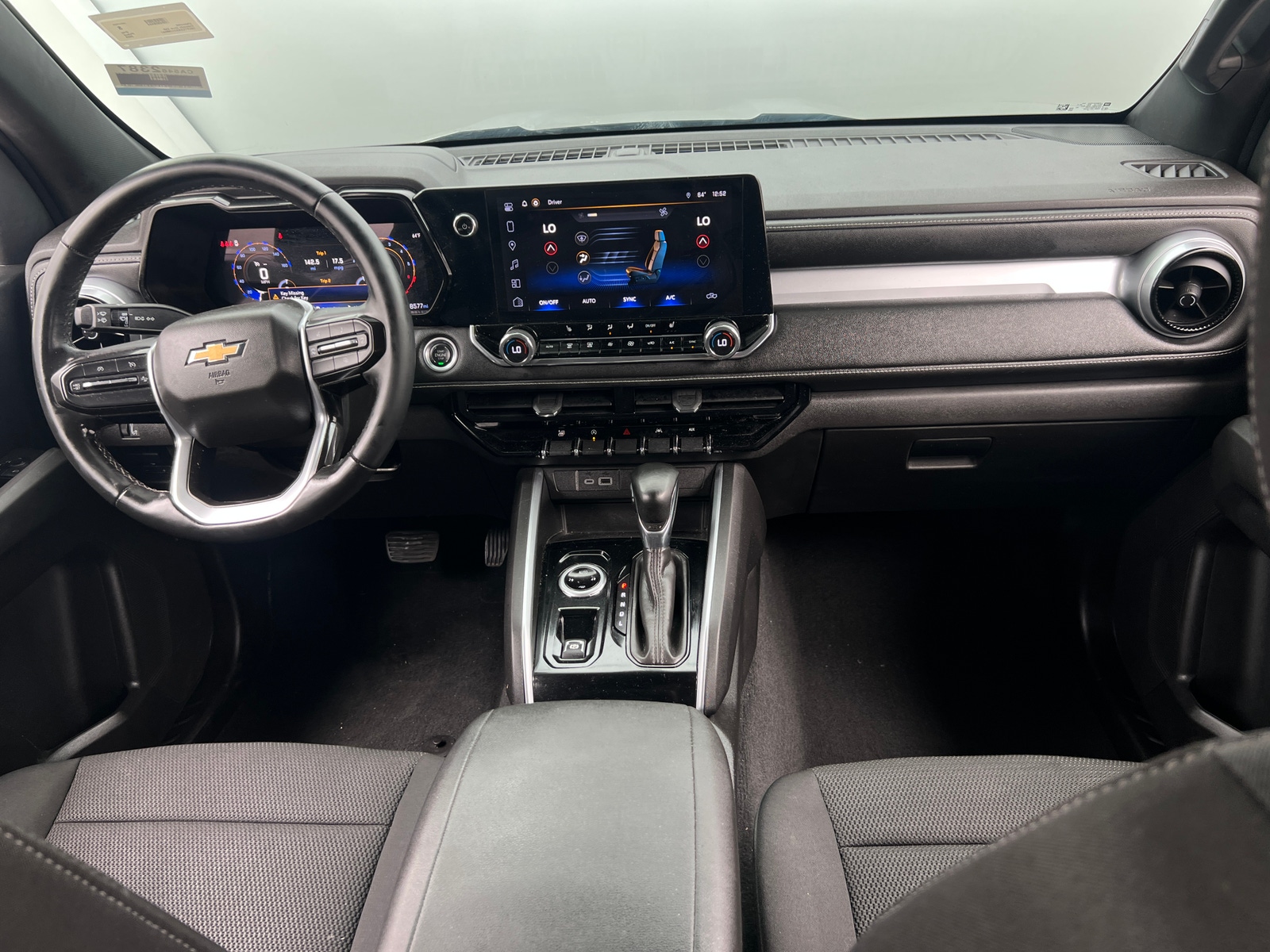 Thumbnail: 2024 Chevrolet Colorado - 3