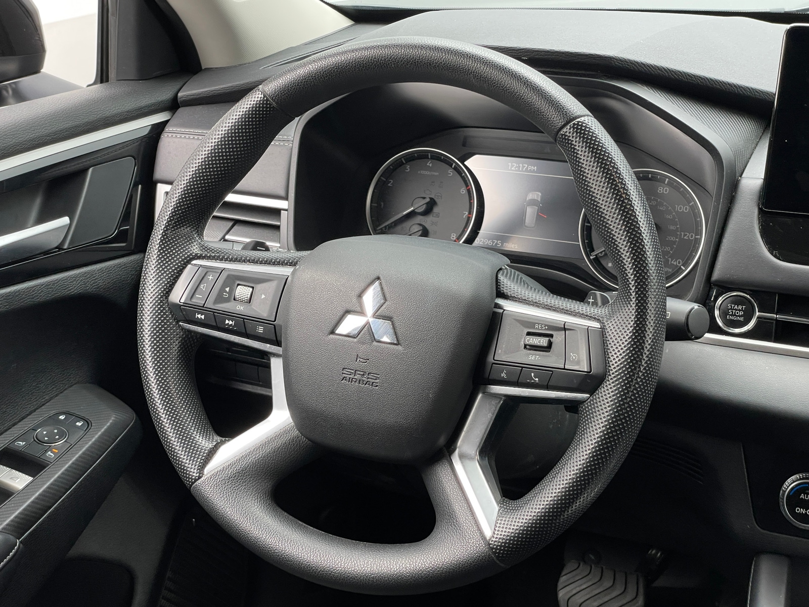 Thumbnail: 2025 Mitsubishi Outlander - 5