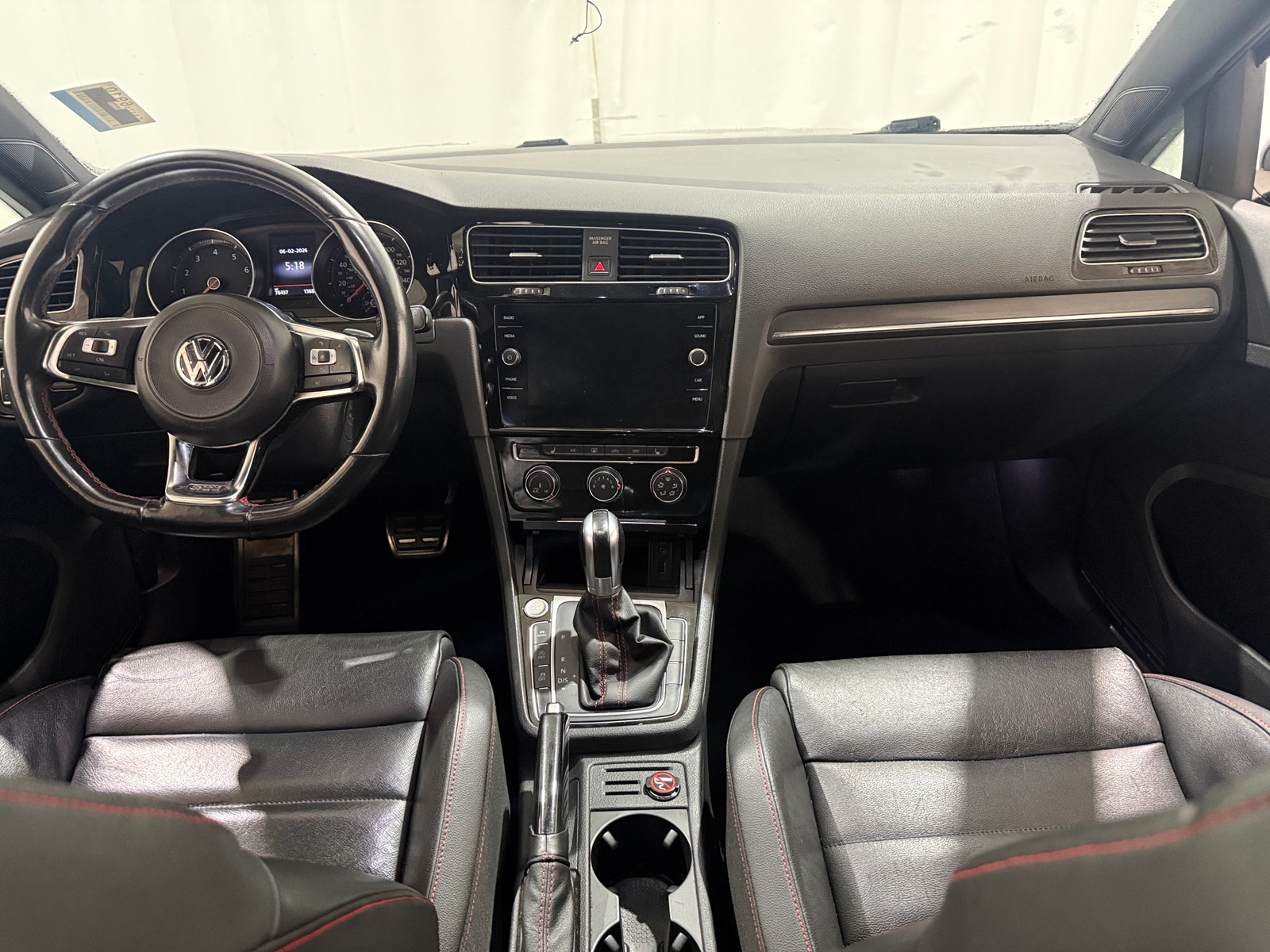 Thumbnail: 2018 Volkswagen Golf - 3