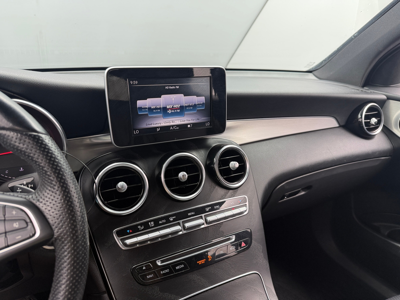 Thumbnail: 2019 Mercedes-Benz GLC - 3