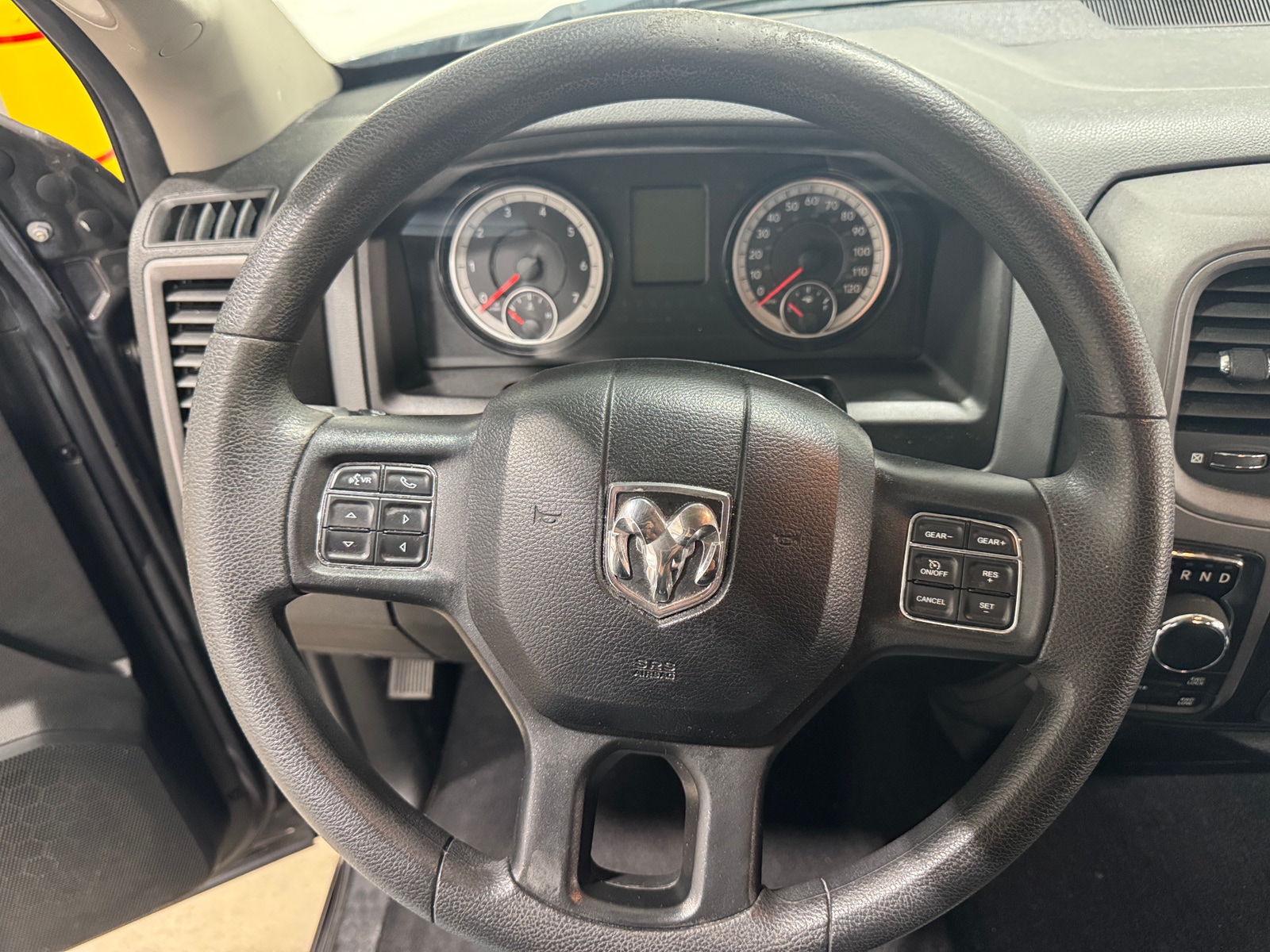 Thumbnail: 2019 RAM 1500 Classic - 4