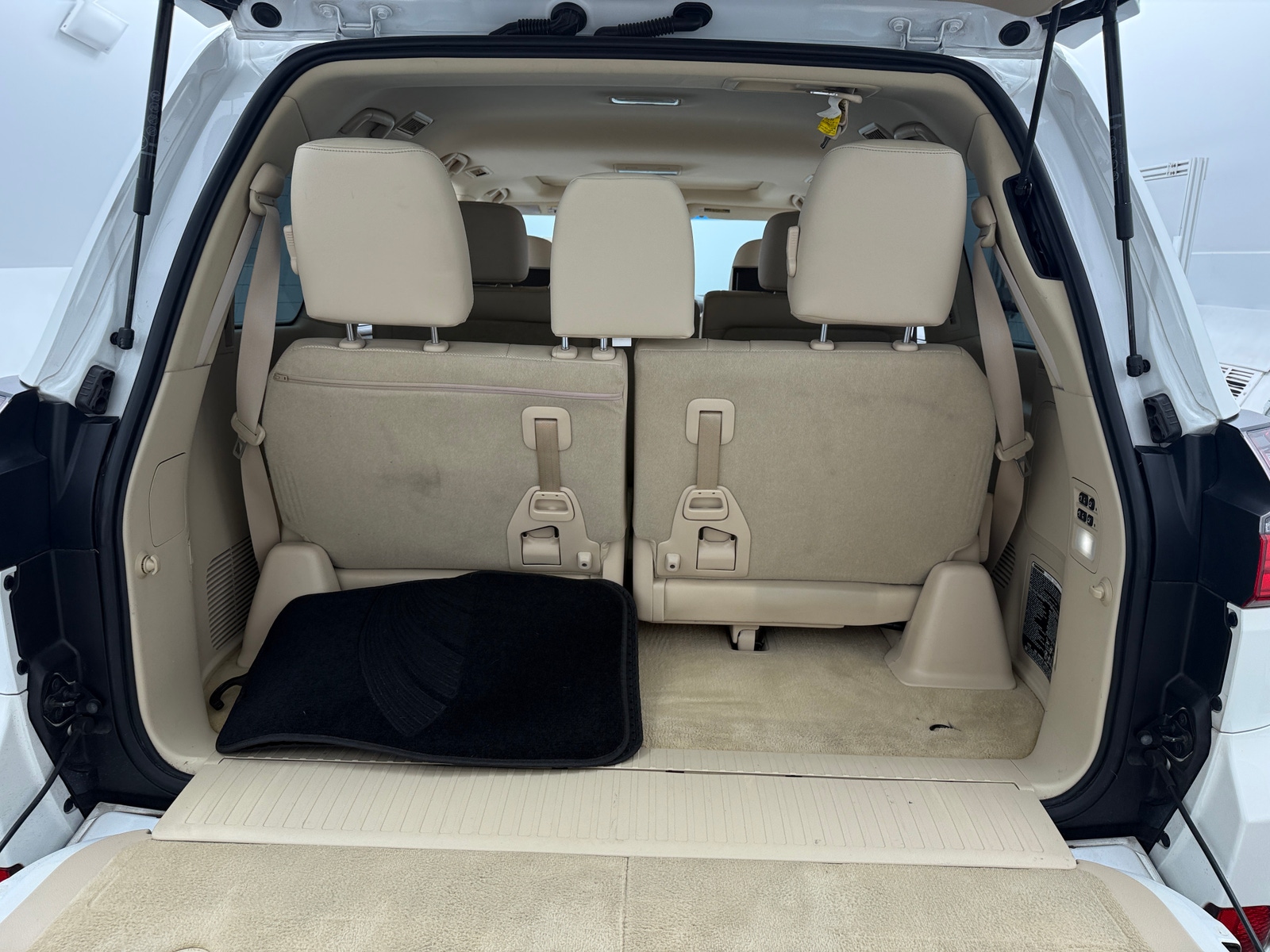 Thumbnail: 2016 Lexus LX - 6