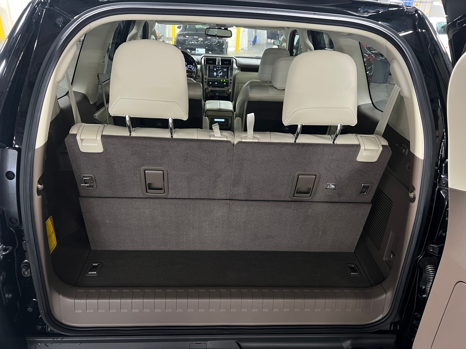 Thumbnail: 2018 Lexus GX - 6