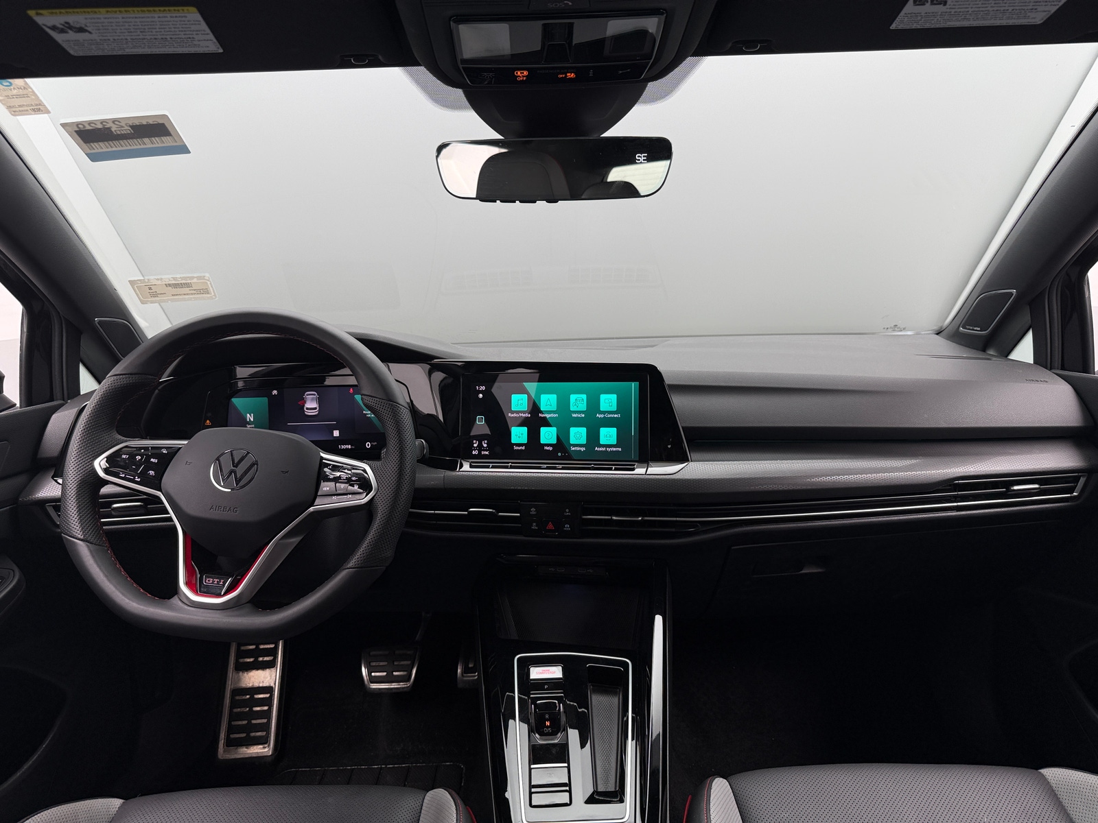 Thumbnail: 2024 Volkswagen Golf - 2