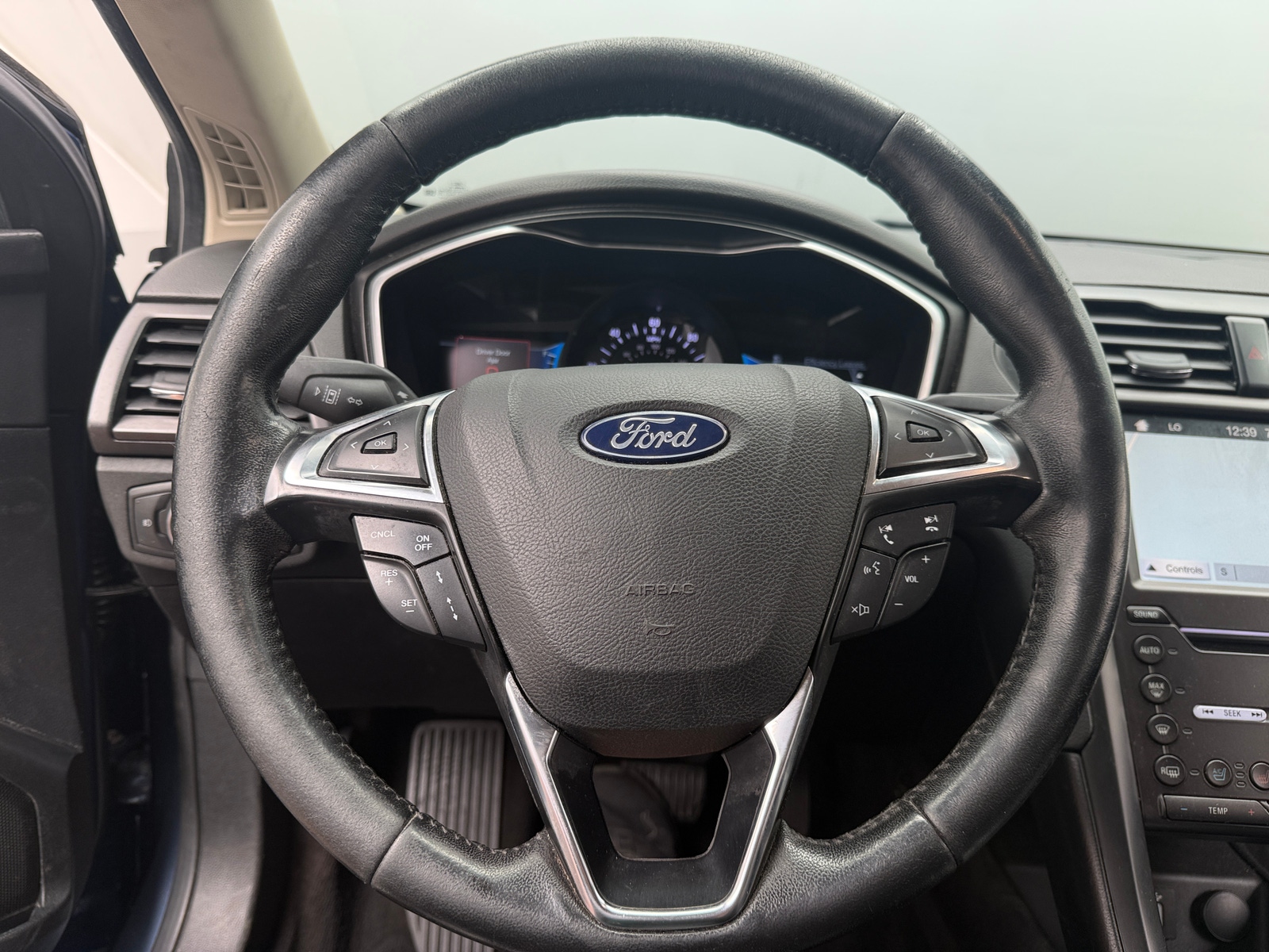 Thumbnail: 2019 Ford Fusion - 4