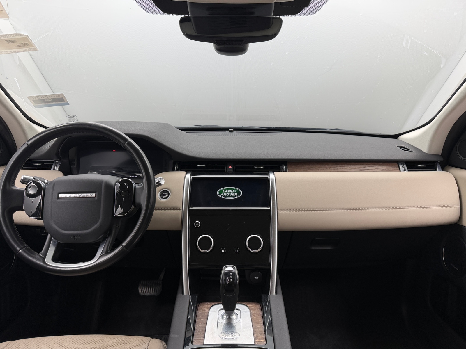 Thumbnail: 2020 Land Rover Discovery Sport - 2