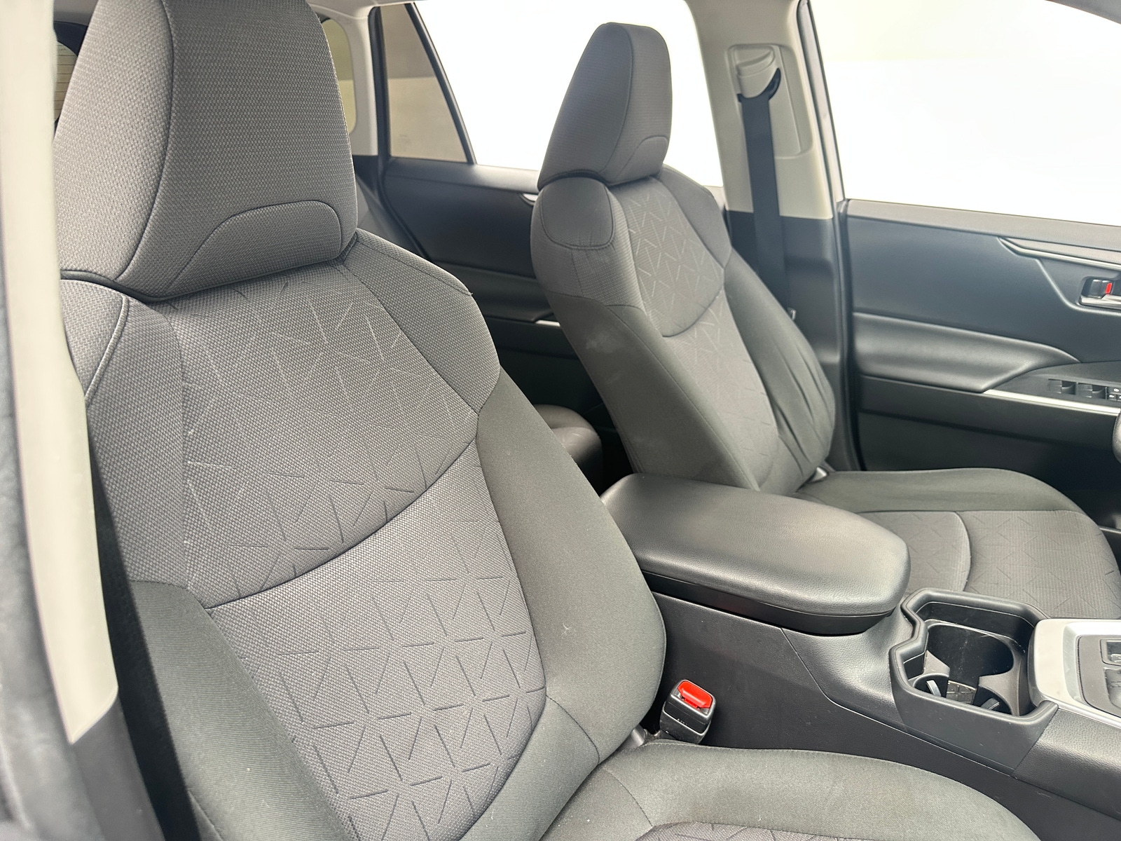 Thumbnail: 2020 Toyota RAV4 - 2