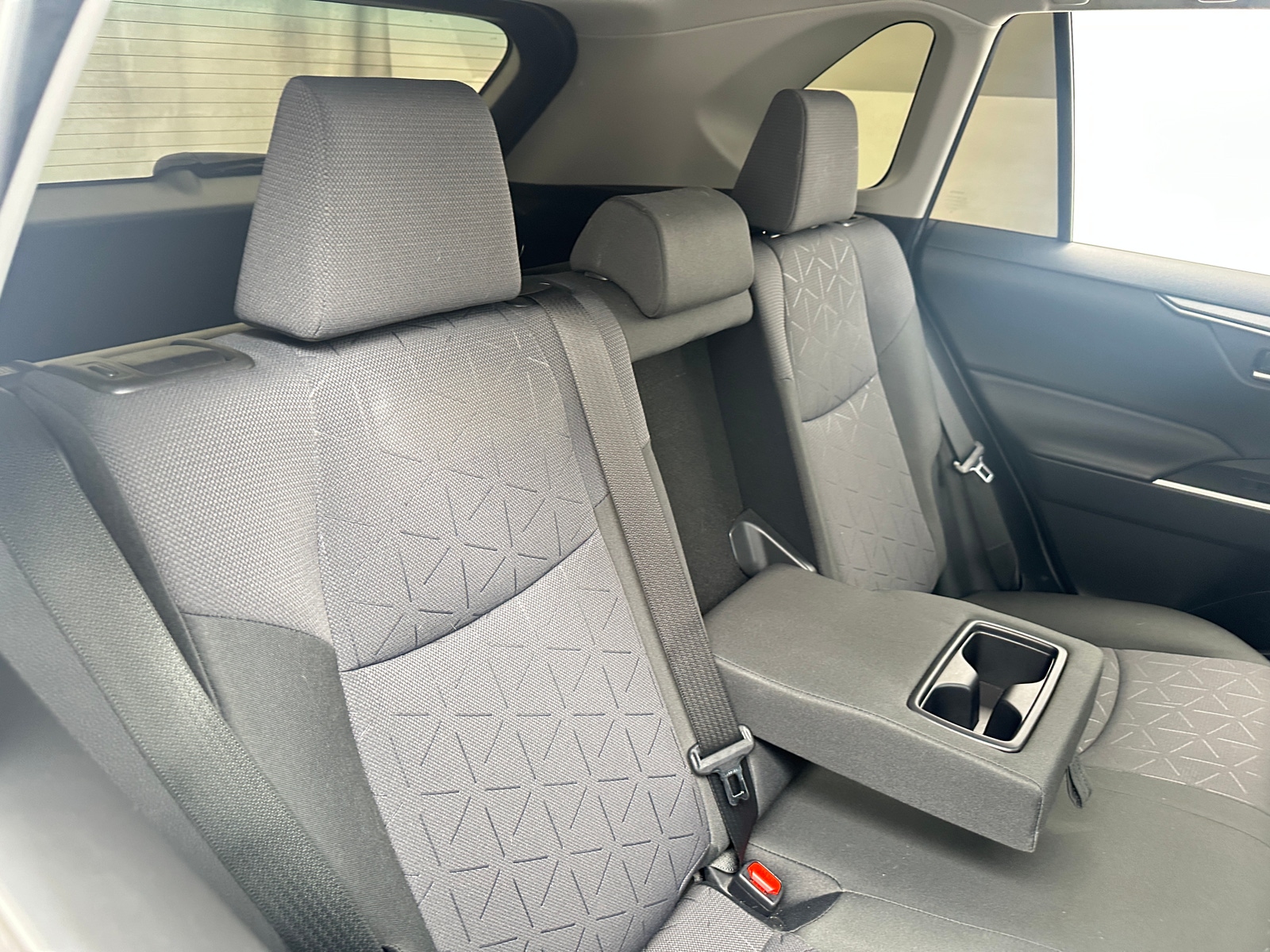 Thumbnail: 2020 Toyota RAV4 - 6