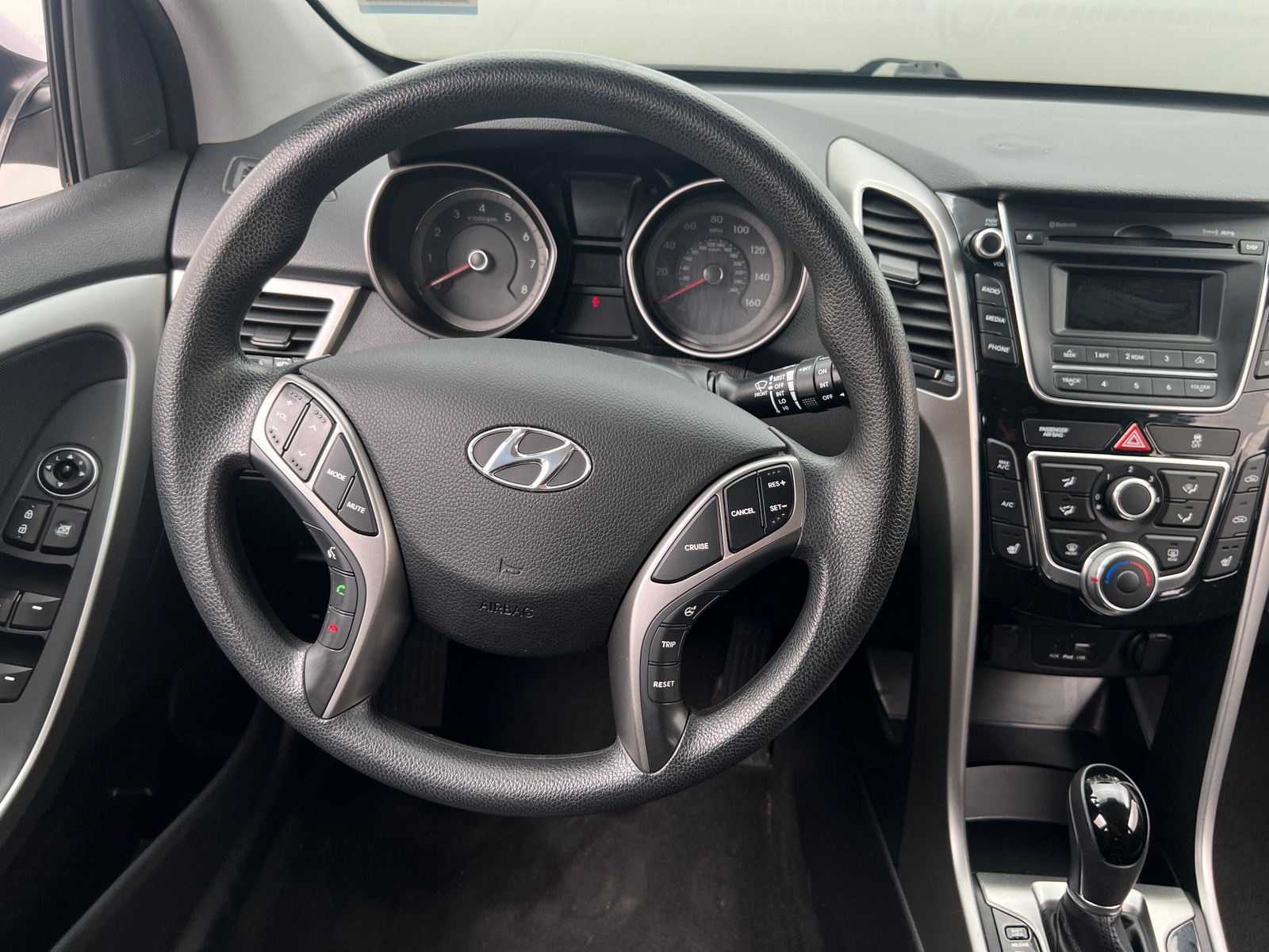 Thumbnail: 2016 Hyundai Elantra - 5