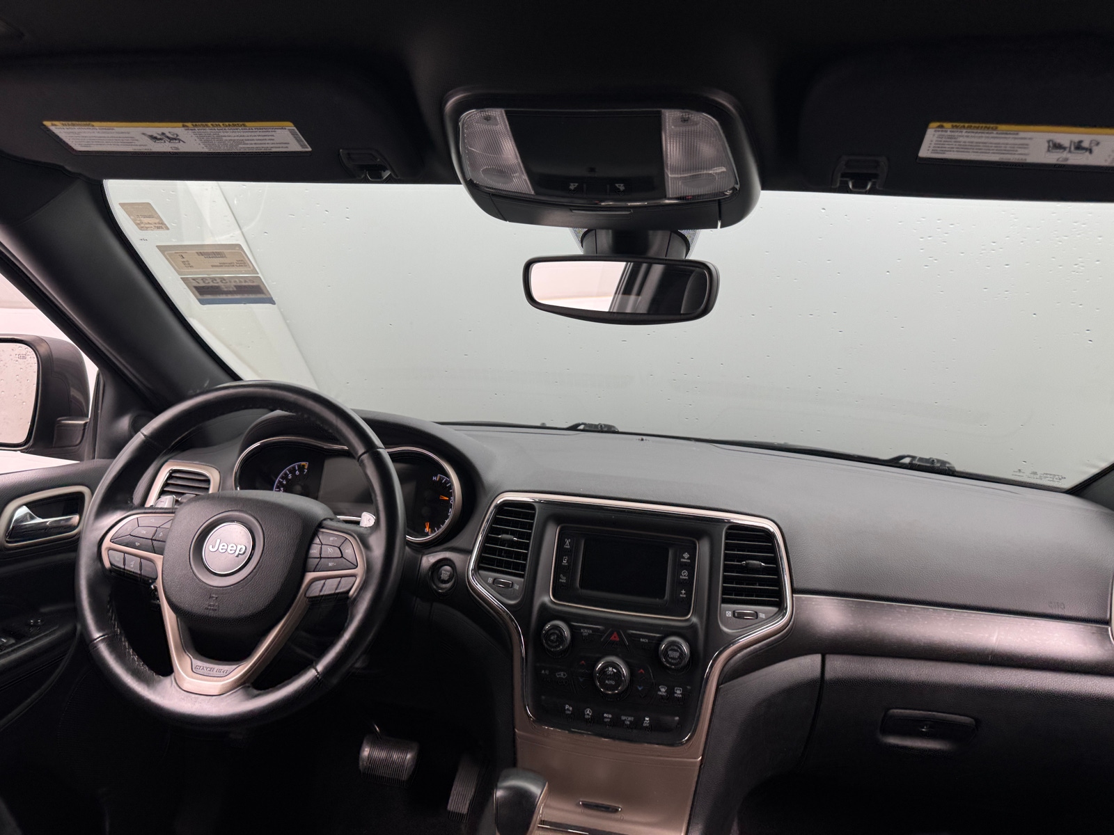 Thumbnail: 2017 Jeep Grand Cherokee - 3
