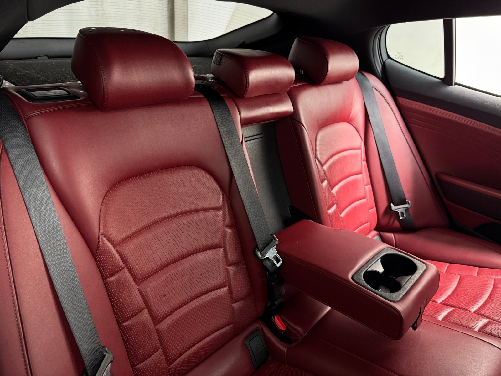 Thumbnail: 2022 Kia Stinger - 5