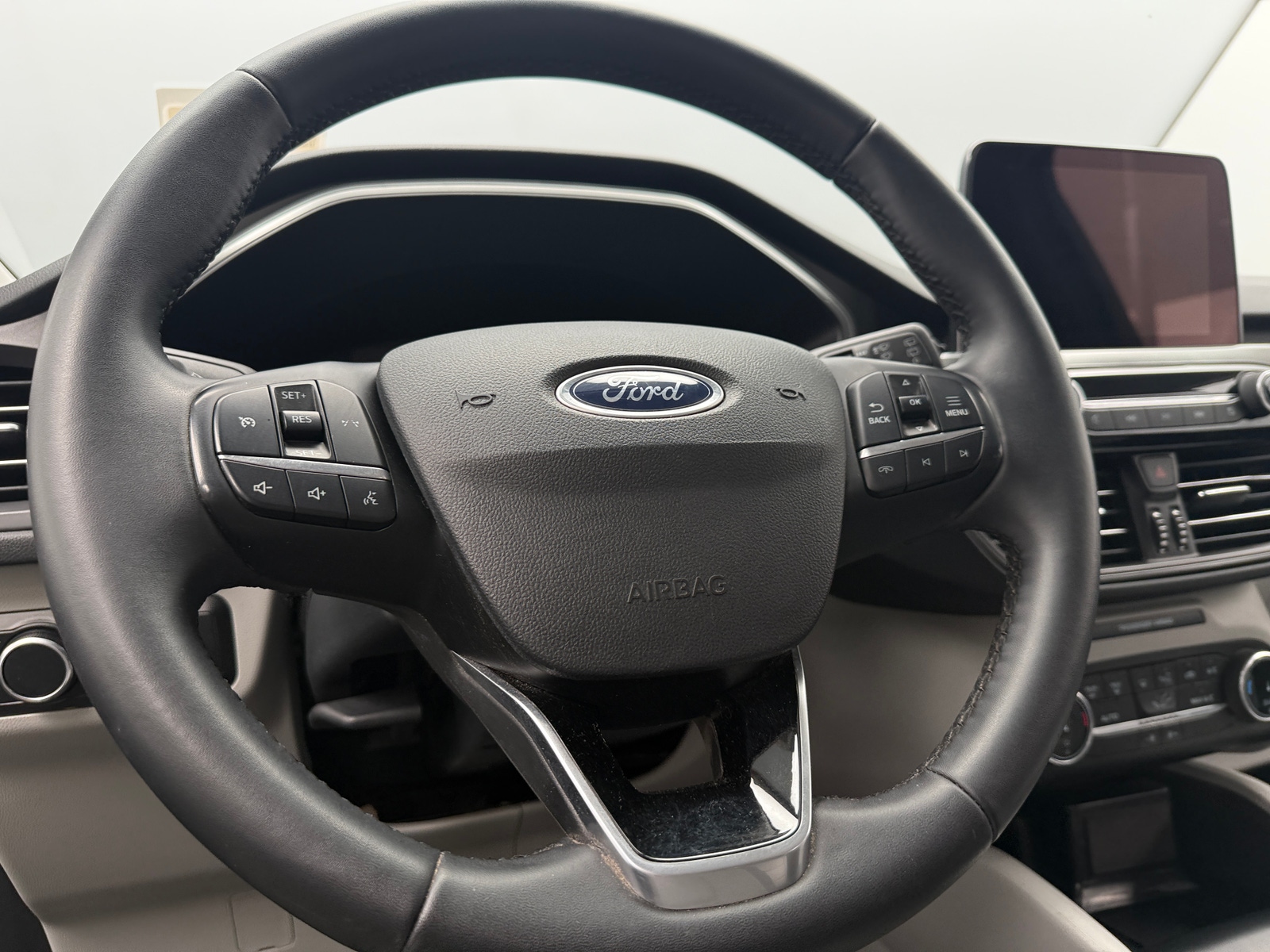 Thumbnail: 2024 Ford Escape - 5