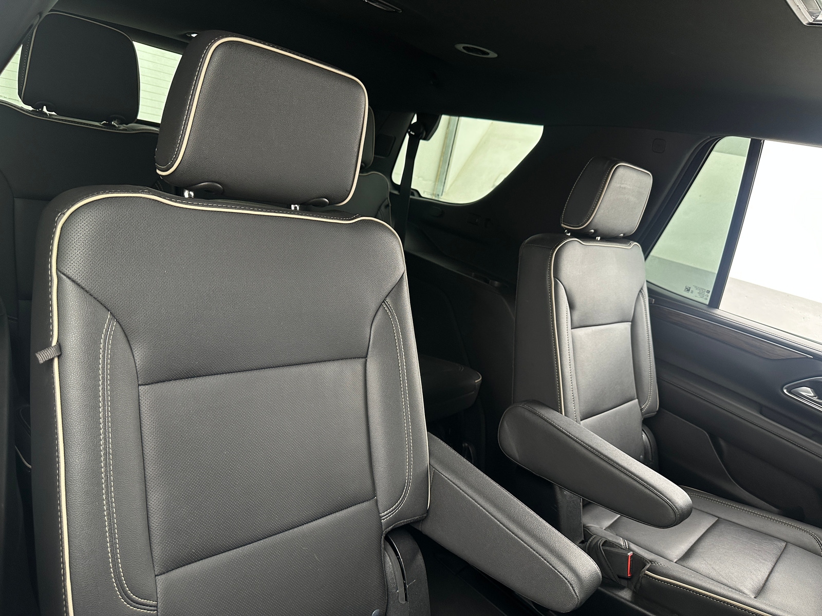 Thumbnail: 2023 Chevrolet Tahoe - 5