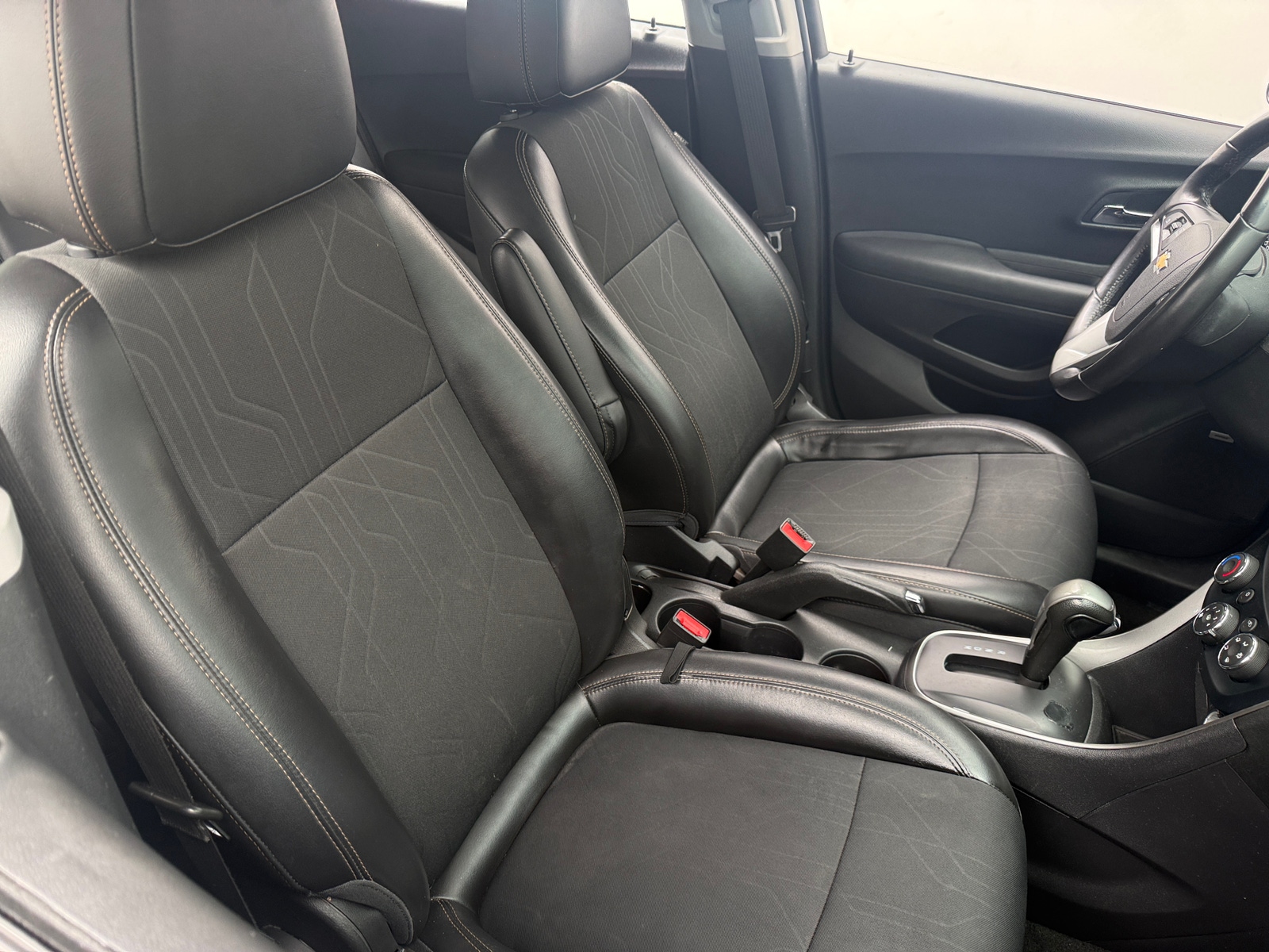 Thumbnail: 2020 Chevrolet Trax - 2