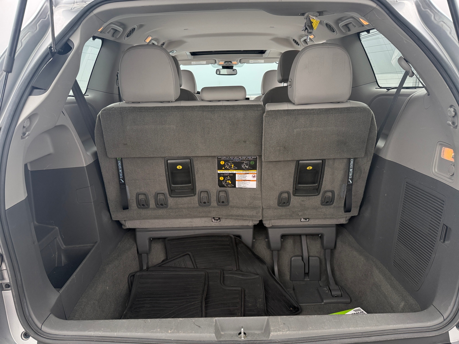 Thumbnail: 2018 Toyota Sienna - 6