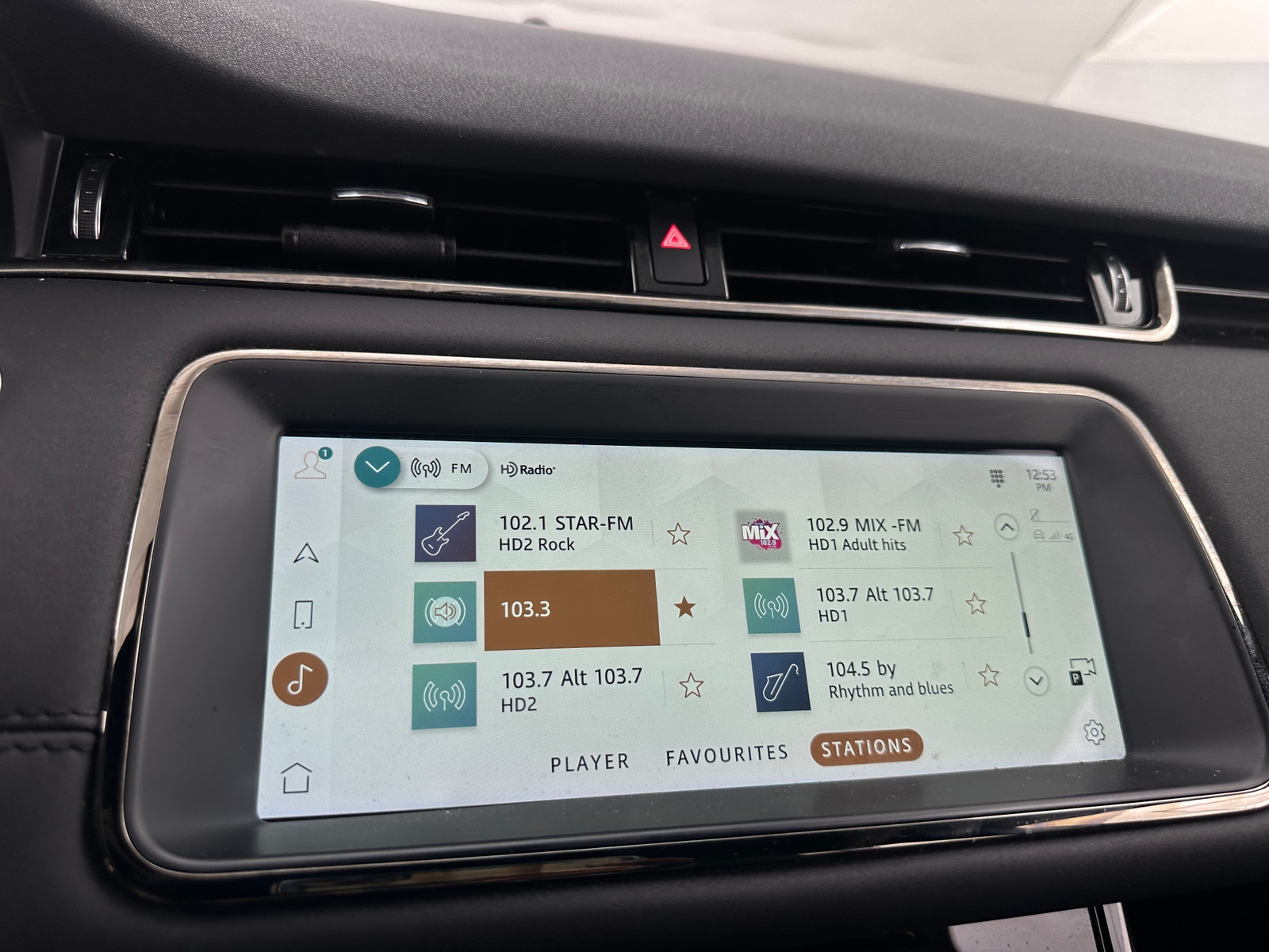 Thumbnail: 2021 Land Rover Range Rover Evoque - 3
