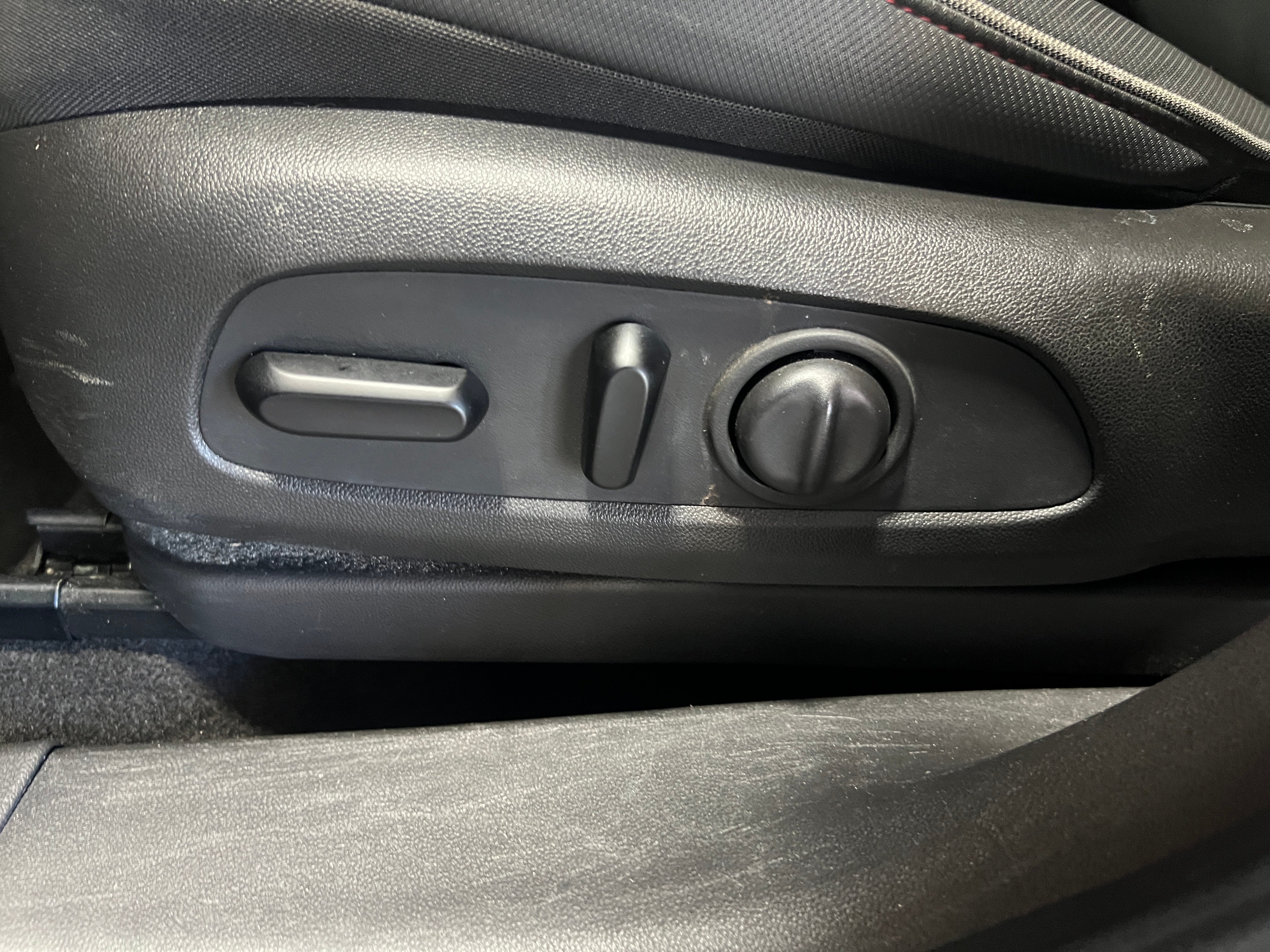 Used 2021 Chevrolet Trailblazer RS with VIN KL79MTSL0MB067029 for sale in Auburn, WA