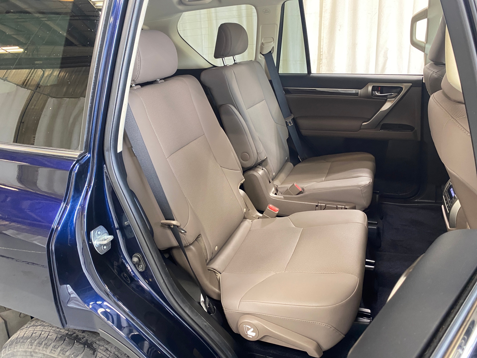 Thumbnail: 2021 Lexus GX - 5