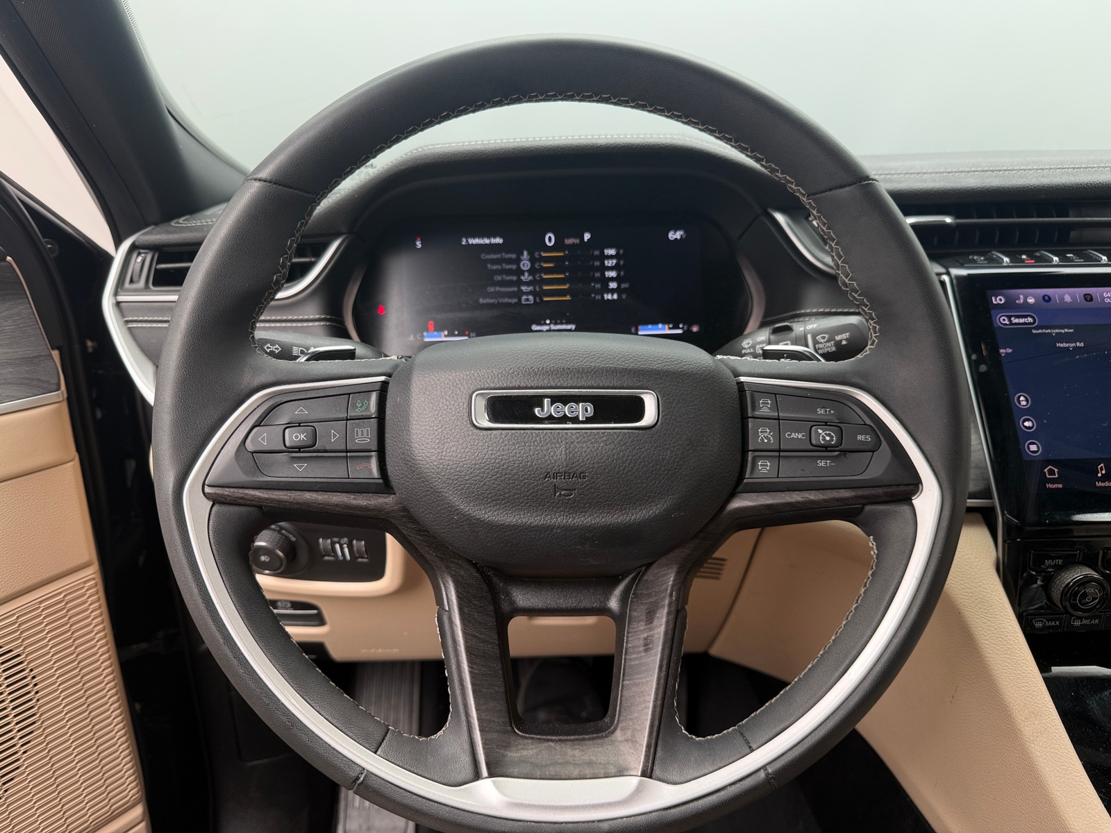 Thumbnail: 2023 Jeep Grand Cherokee L - 4