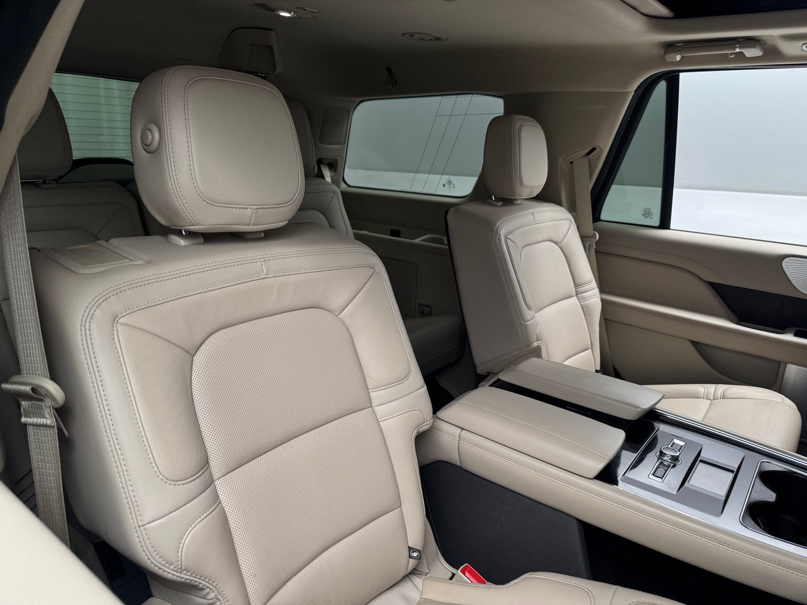 Thumbnail: 2020 Lincoln Navigator - 5