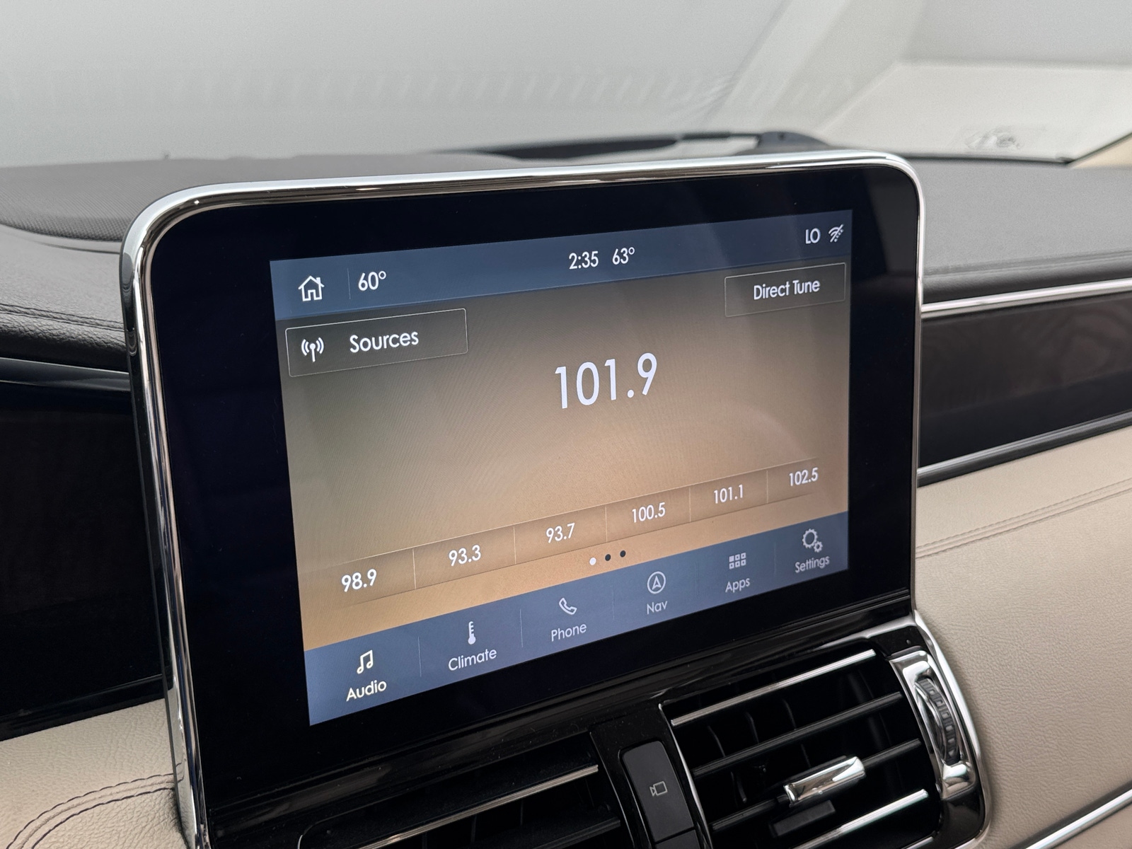Thumbnail: 2020 Lincoln Navigator - 3